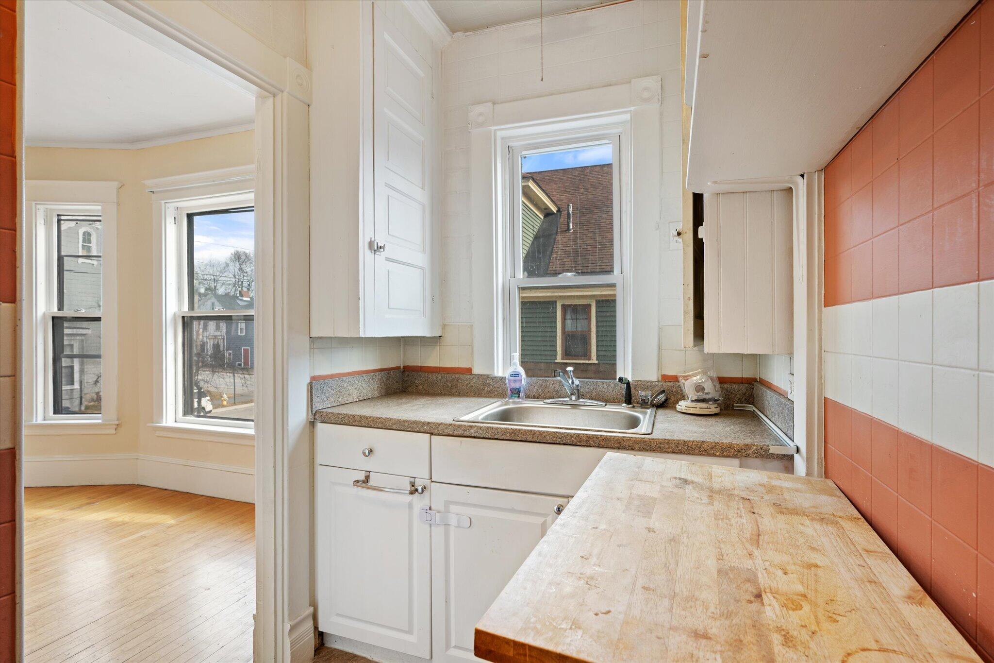 284 French Street Property Photo 10