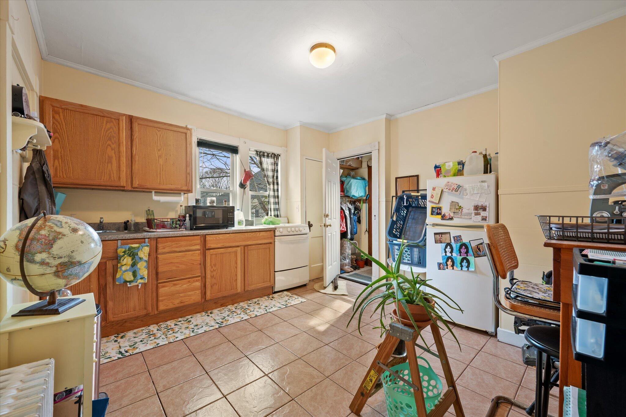 284 French Street Property Photo 18