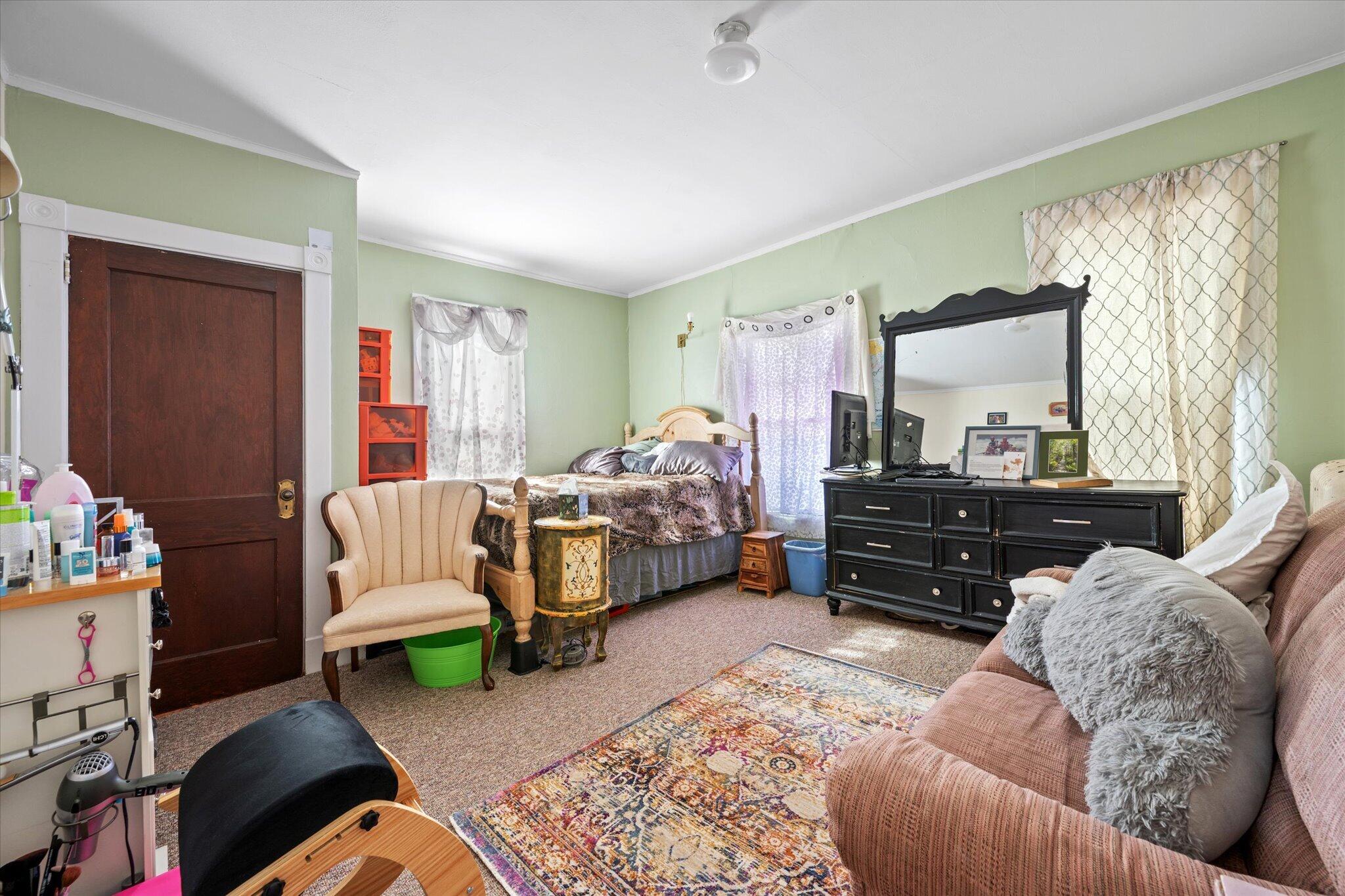 284 French Street Property Photo 19