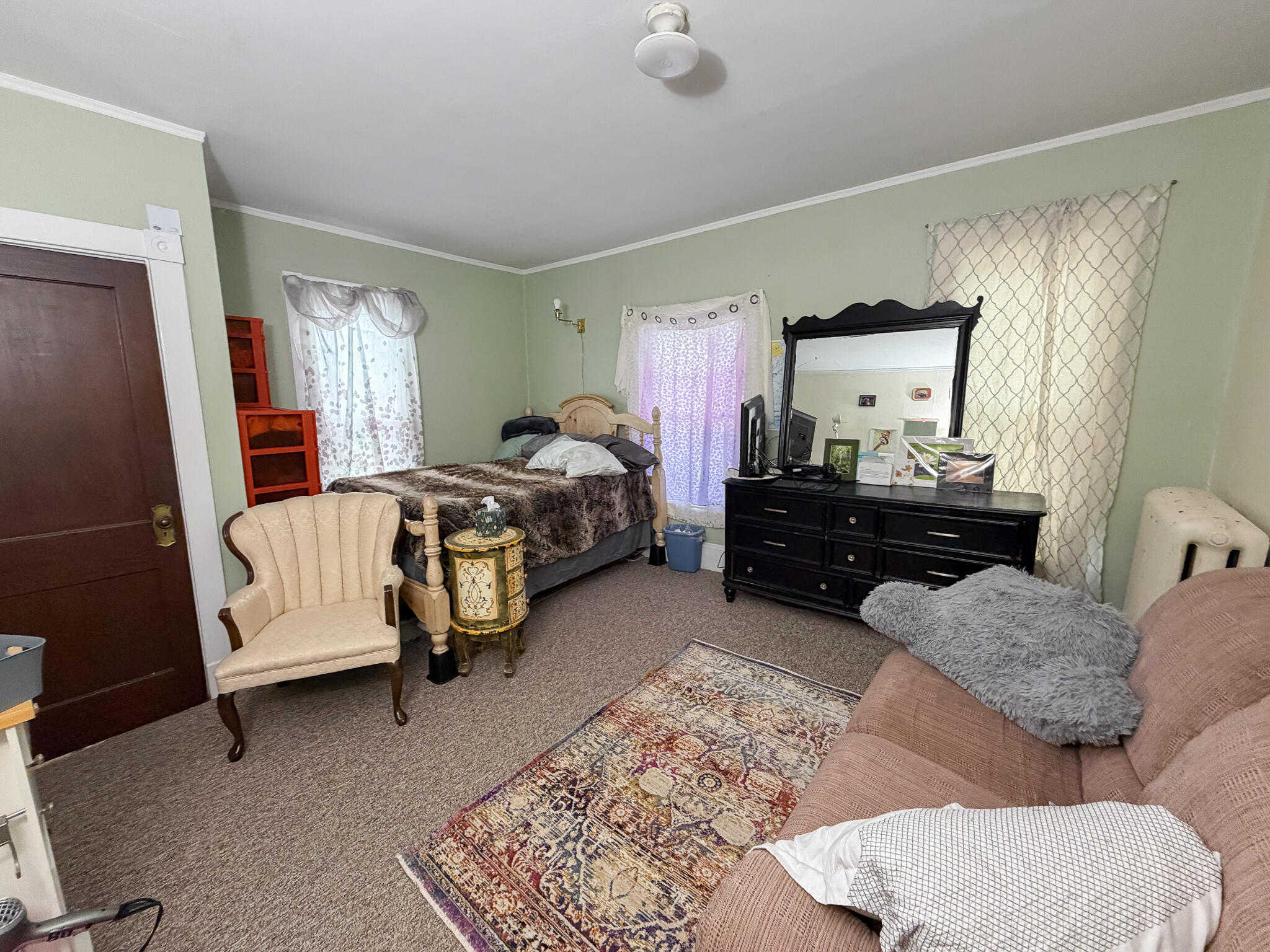 284 French Street Property Photo 27