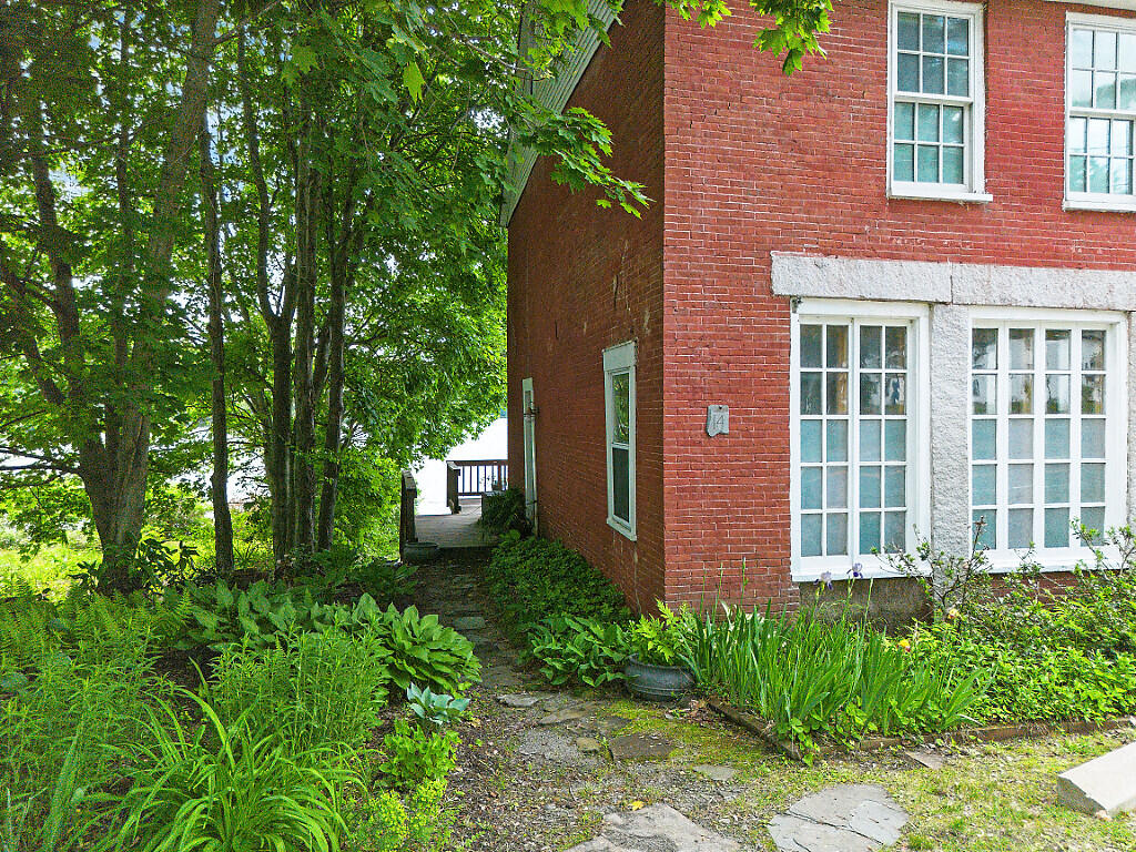 14 Main Street Property Photo 75