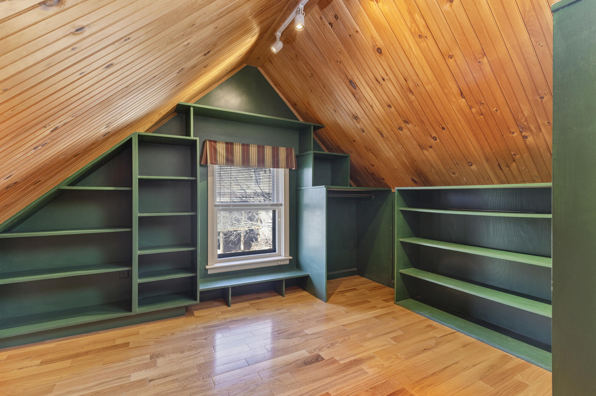 259 Spring Street Property Photo 59