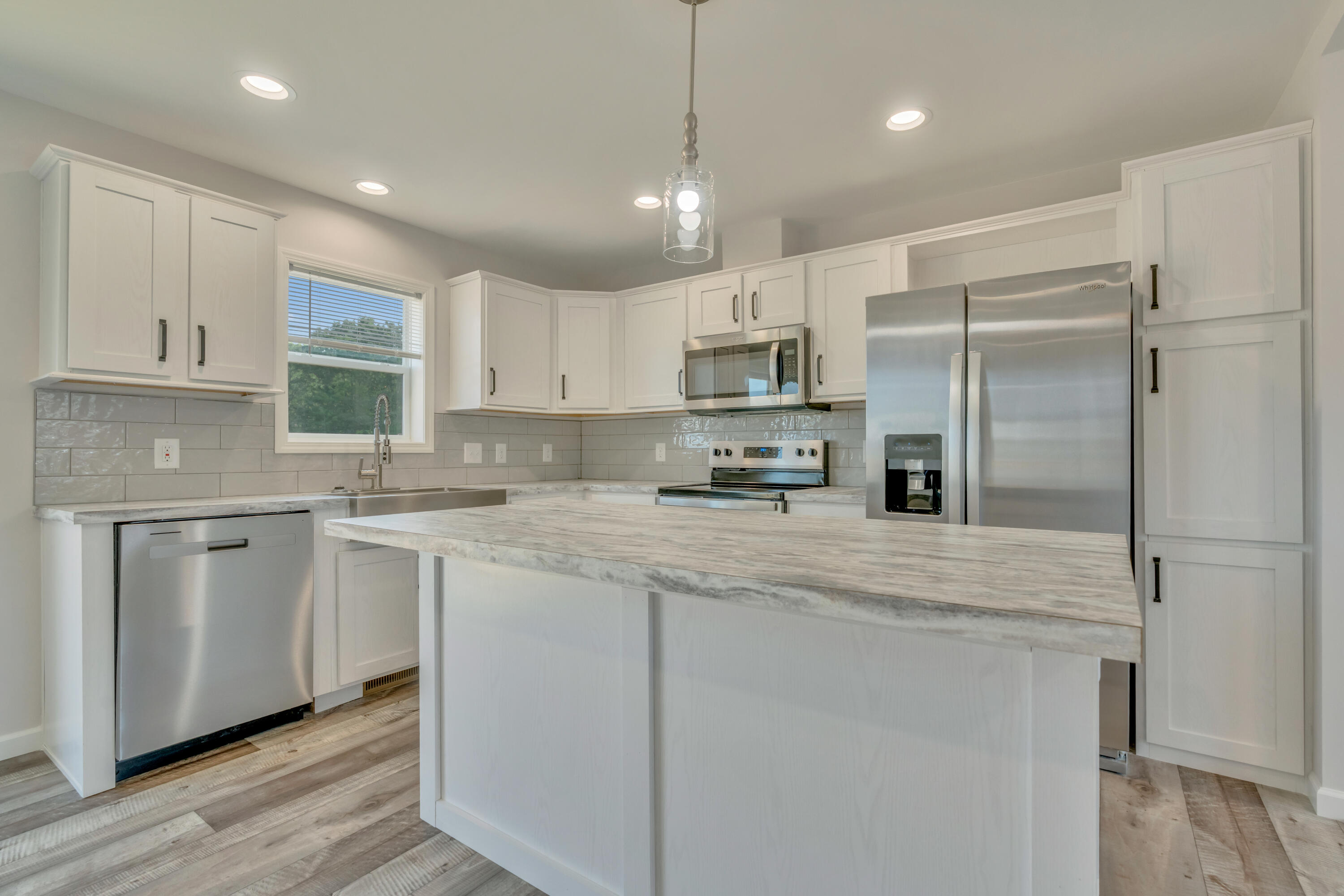 8 Colony Way Property Photo 6