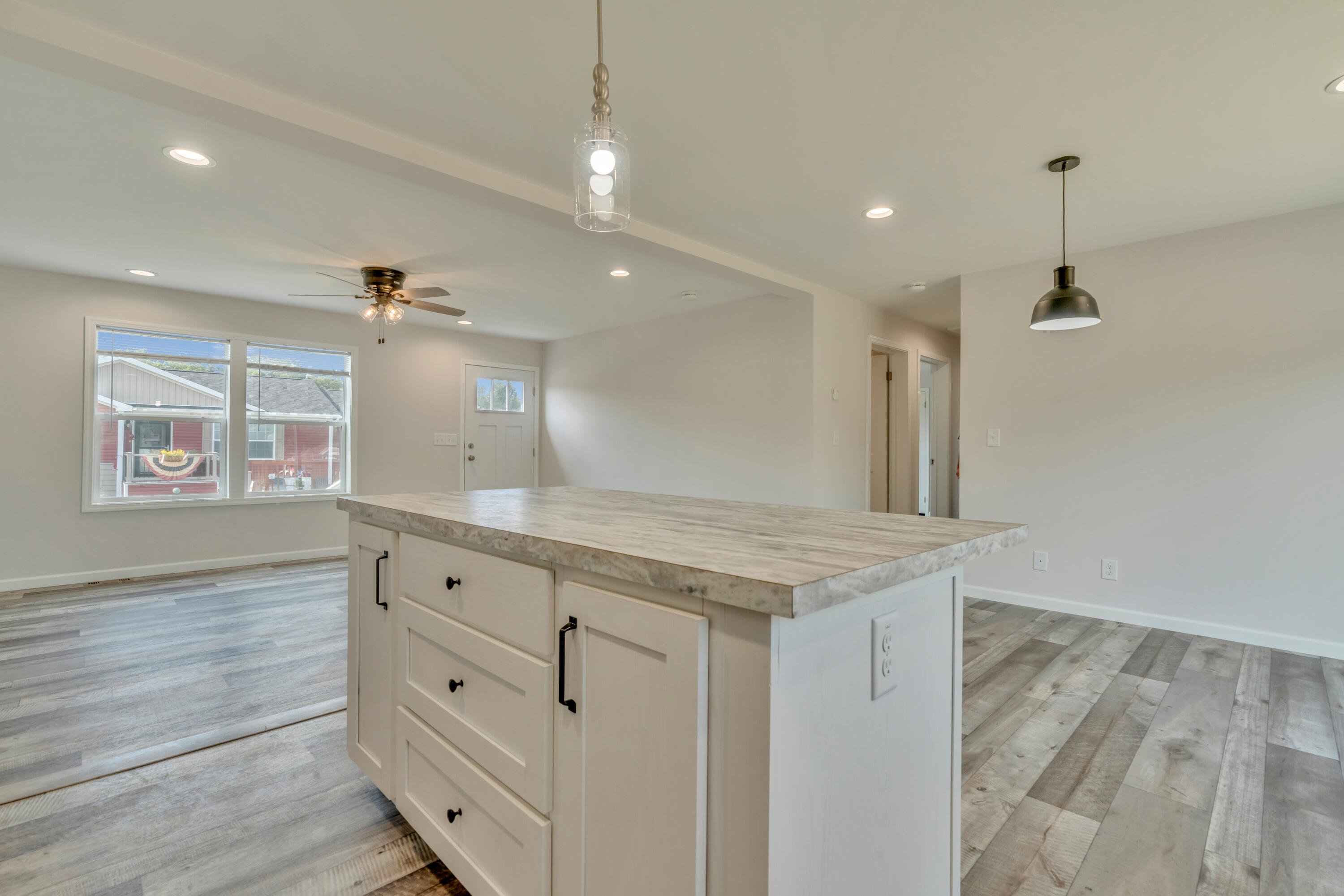 8 Colony Way Property Photo 10