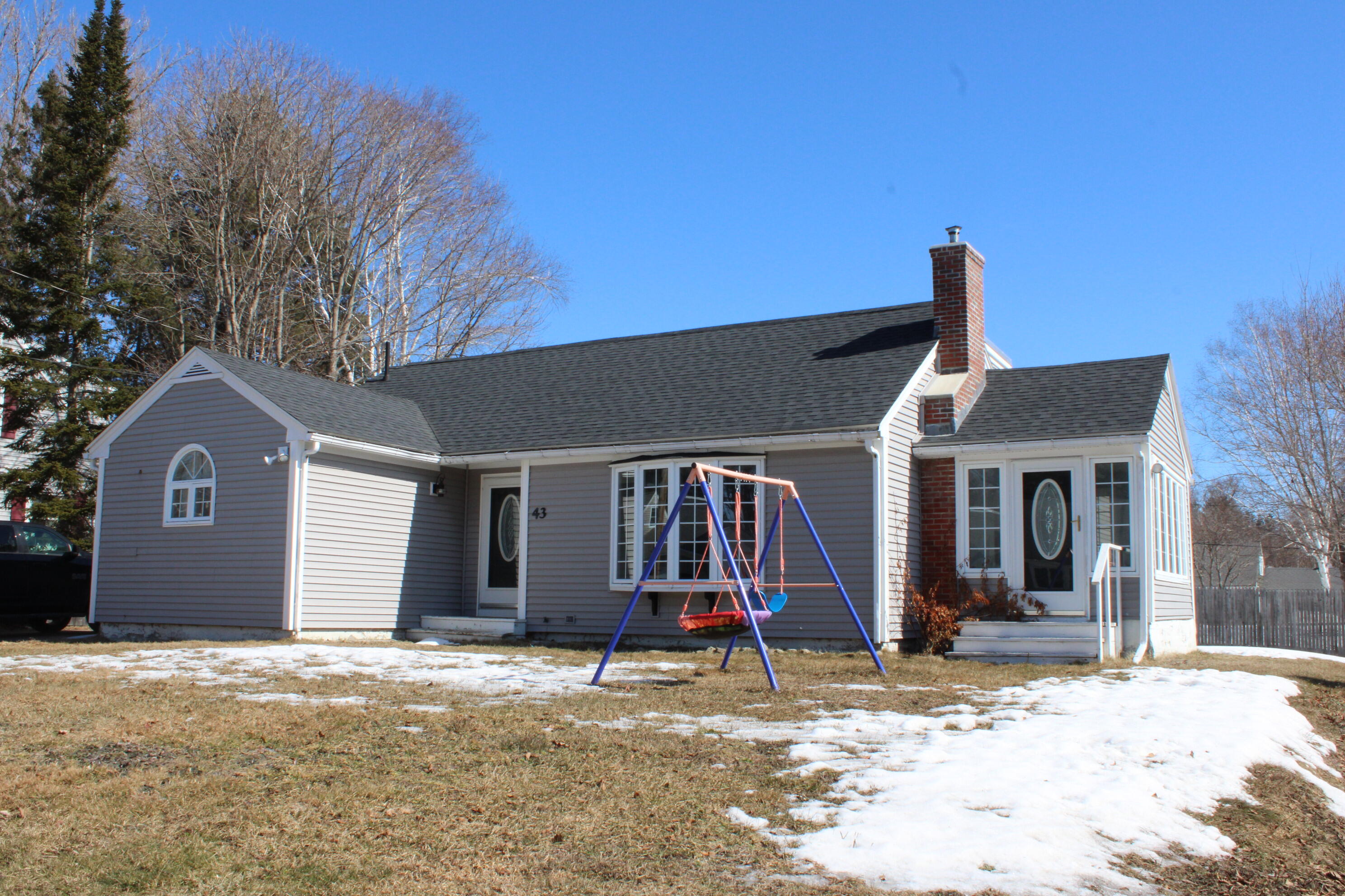 43 Page Avenue Property Photo 1