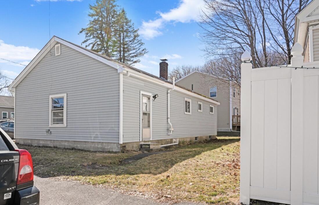 2 Banks Lane Property Photo 19