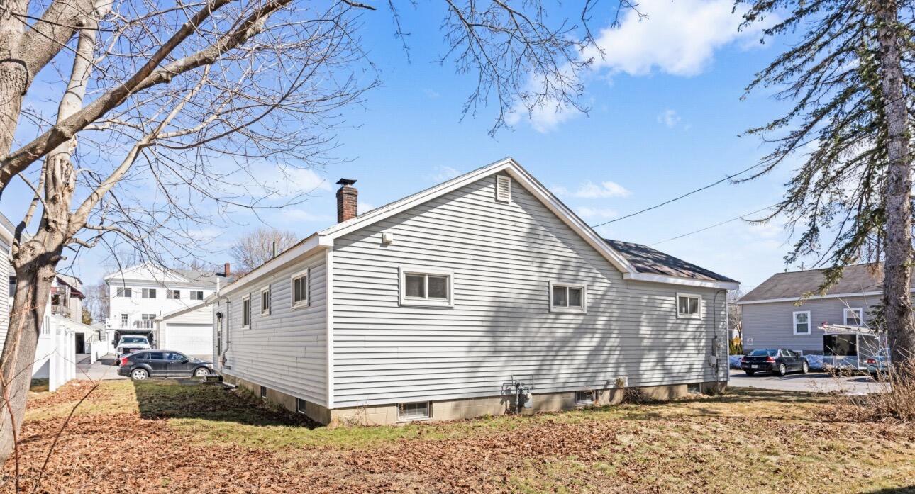 2 Banks Lane Property Photo 20