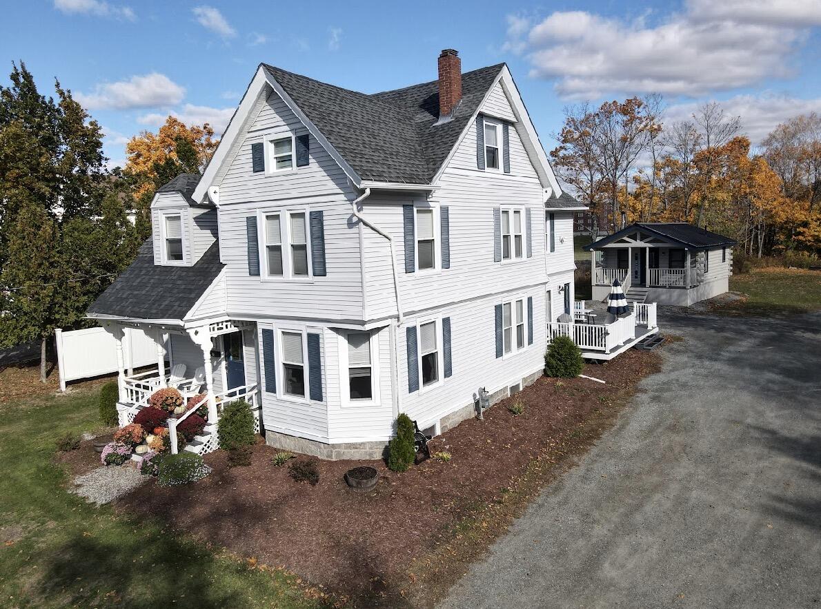 148 College Avenue Property Photo 2