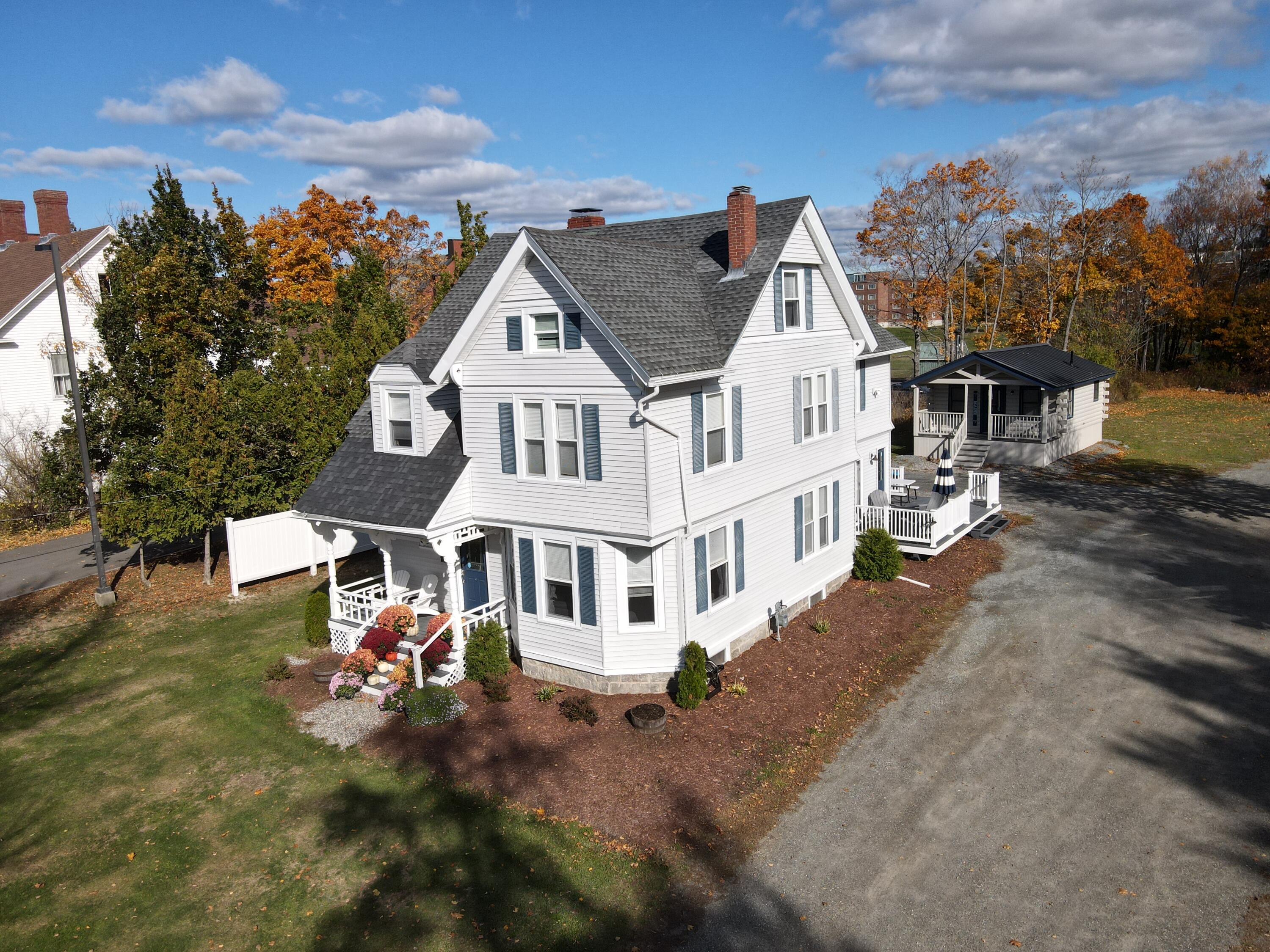 148 College Avenue Property Photo 3