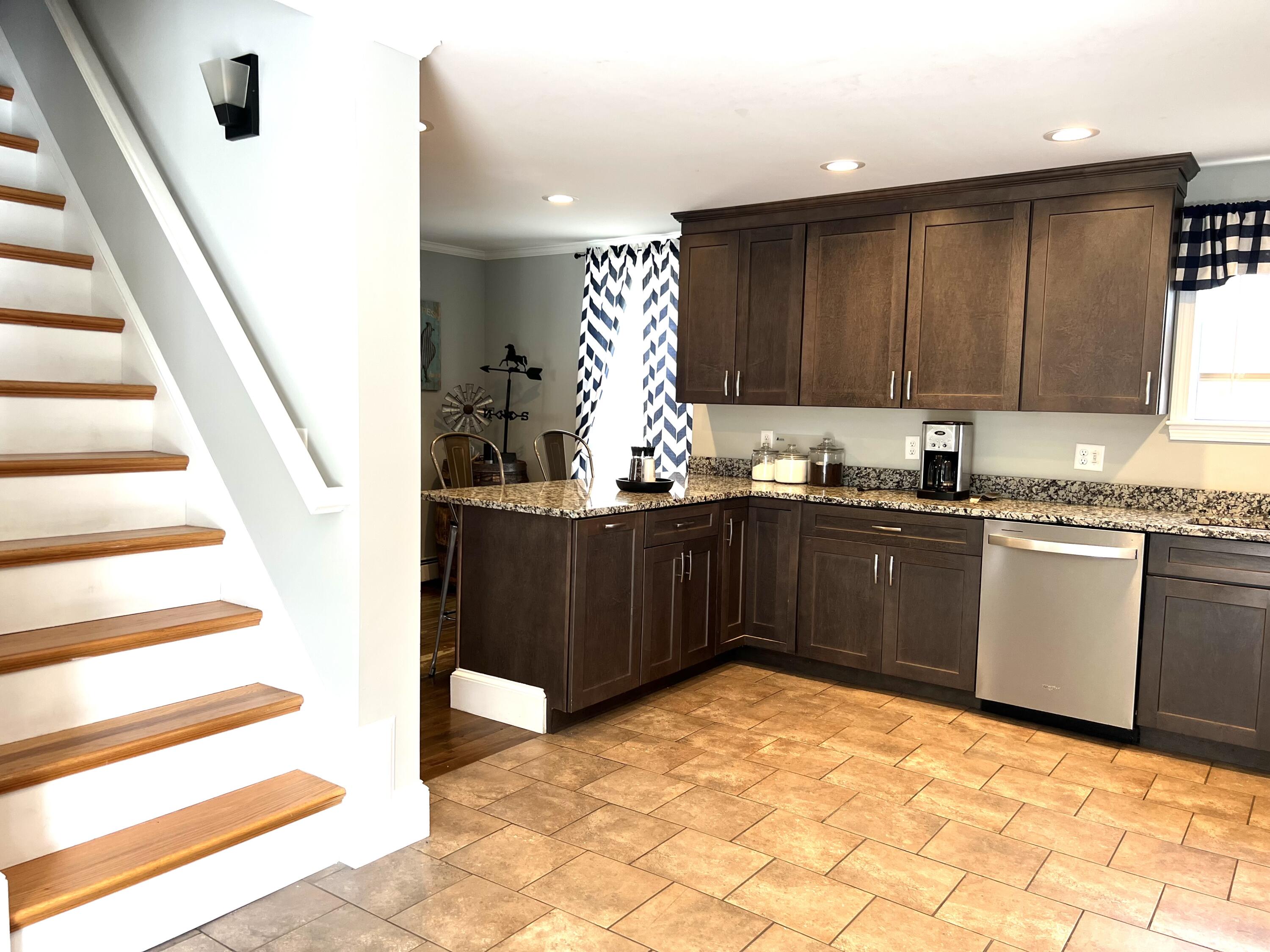 148 College Avenue Property Photo 25