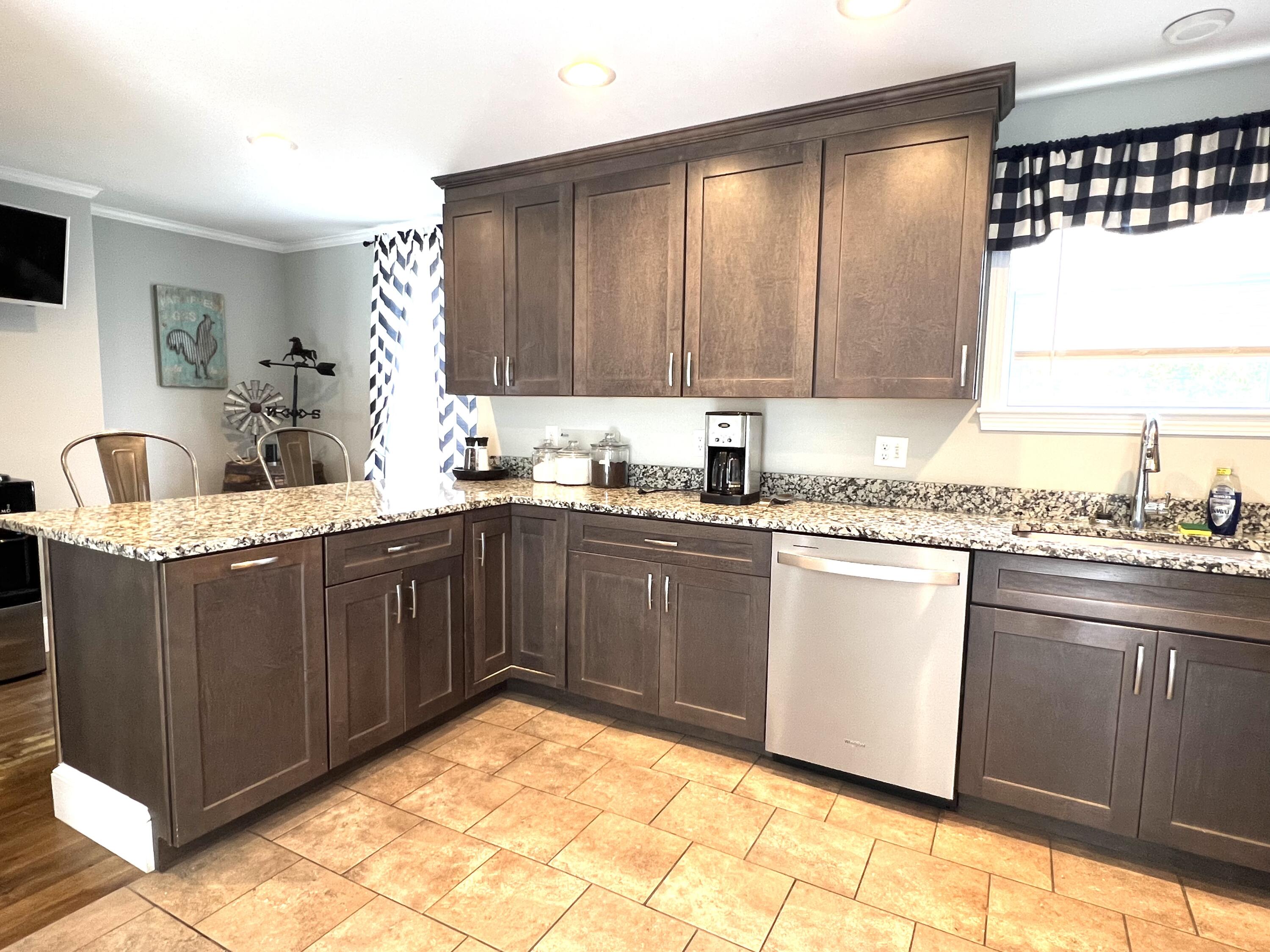 148 College Avenue Property Photo 27