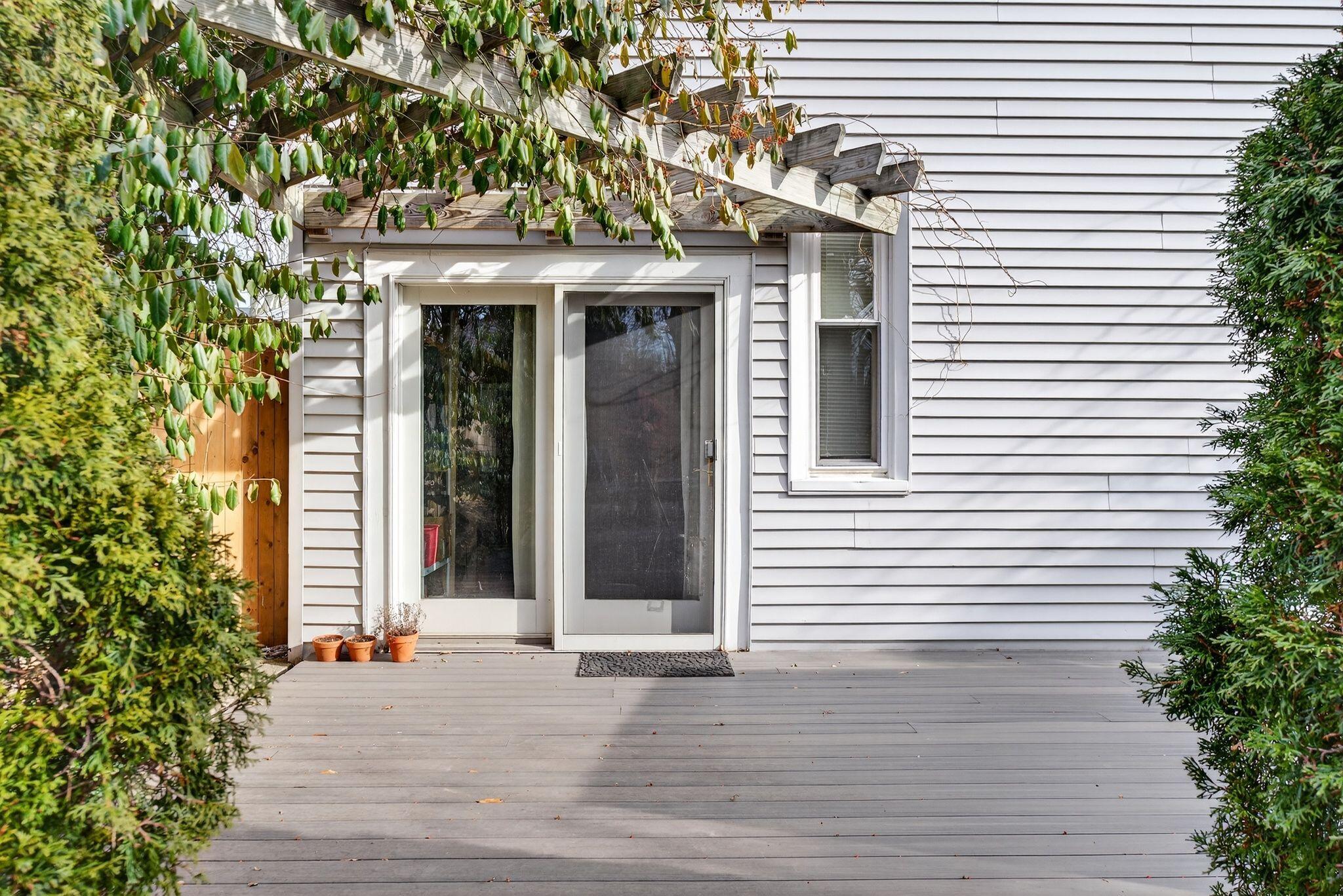 103 Monument Street Property Photo 6