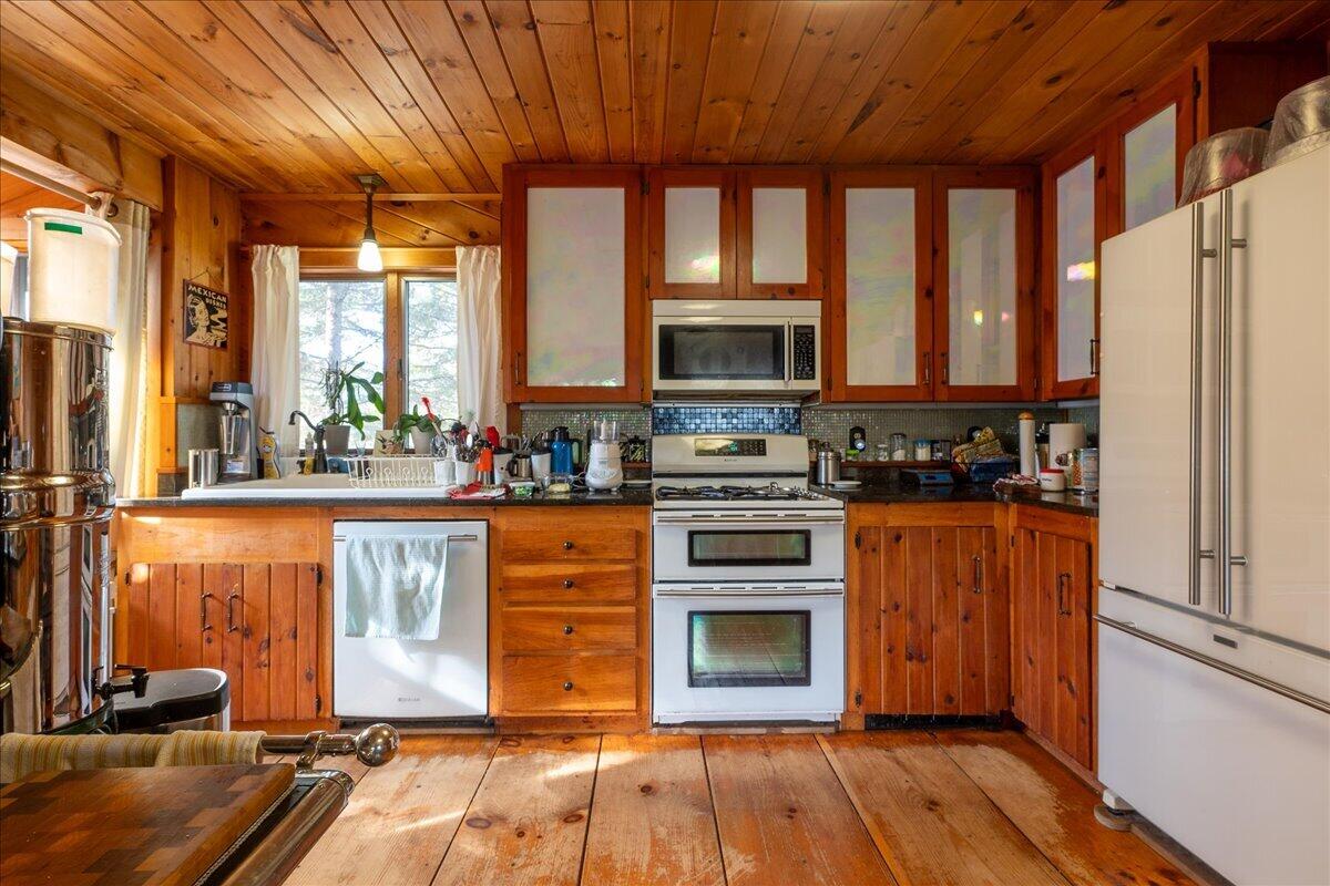 31 Schaefer Lane Property Photo 14