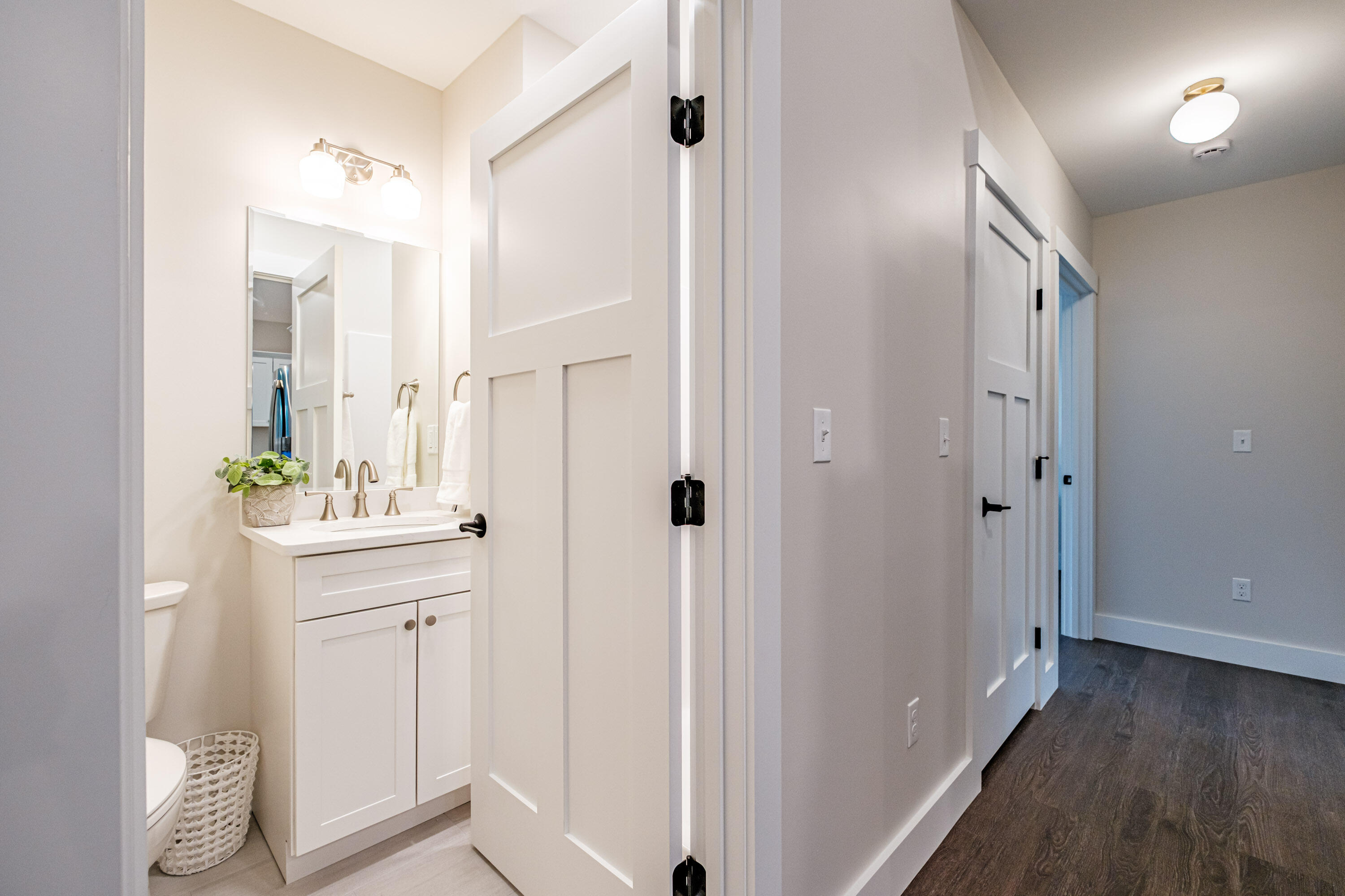 19 Efficiency Way Property Photo 32