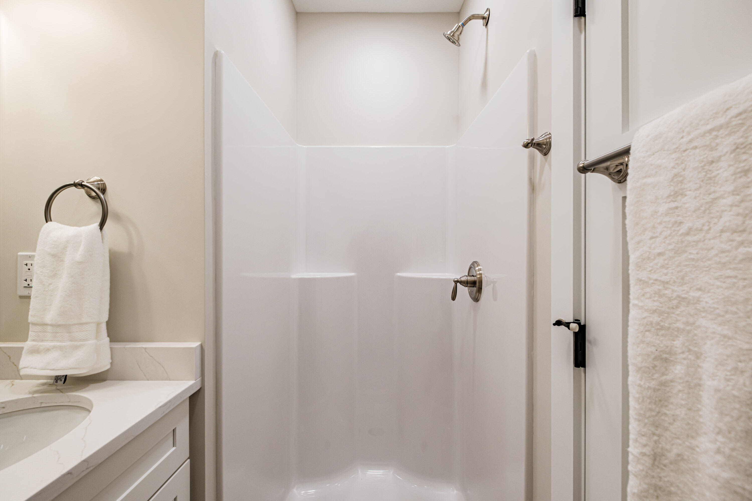 19 Efficiency Way Property Photo 34