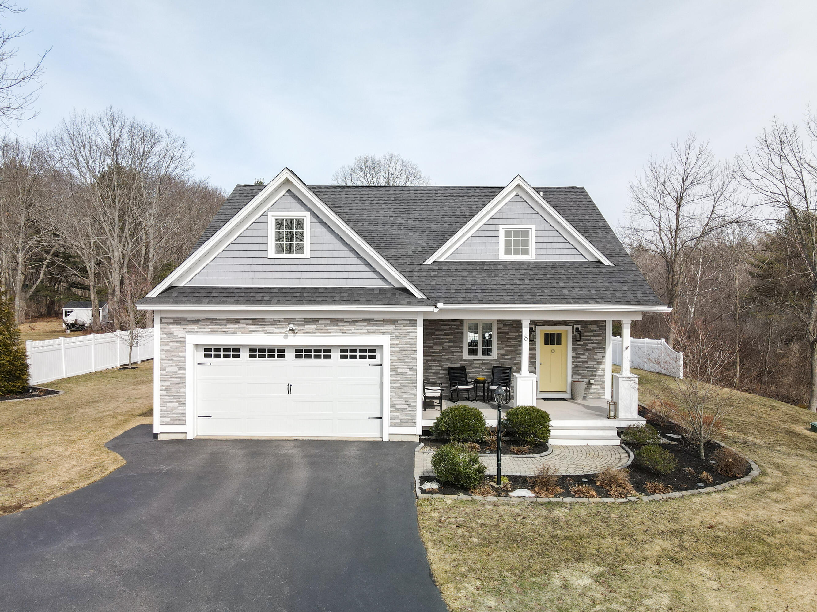 8 Grover Avenue Property Photo 3