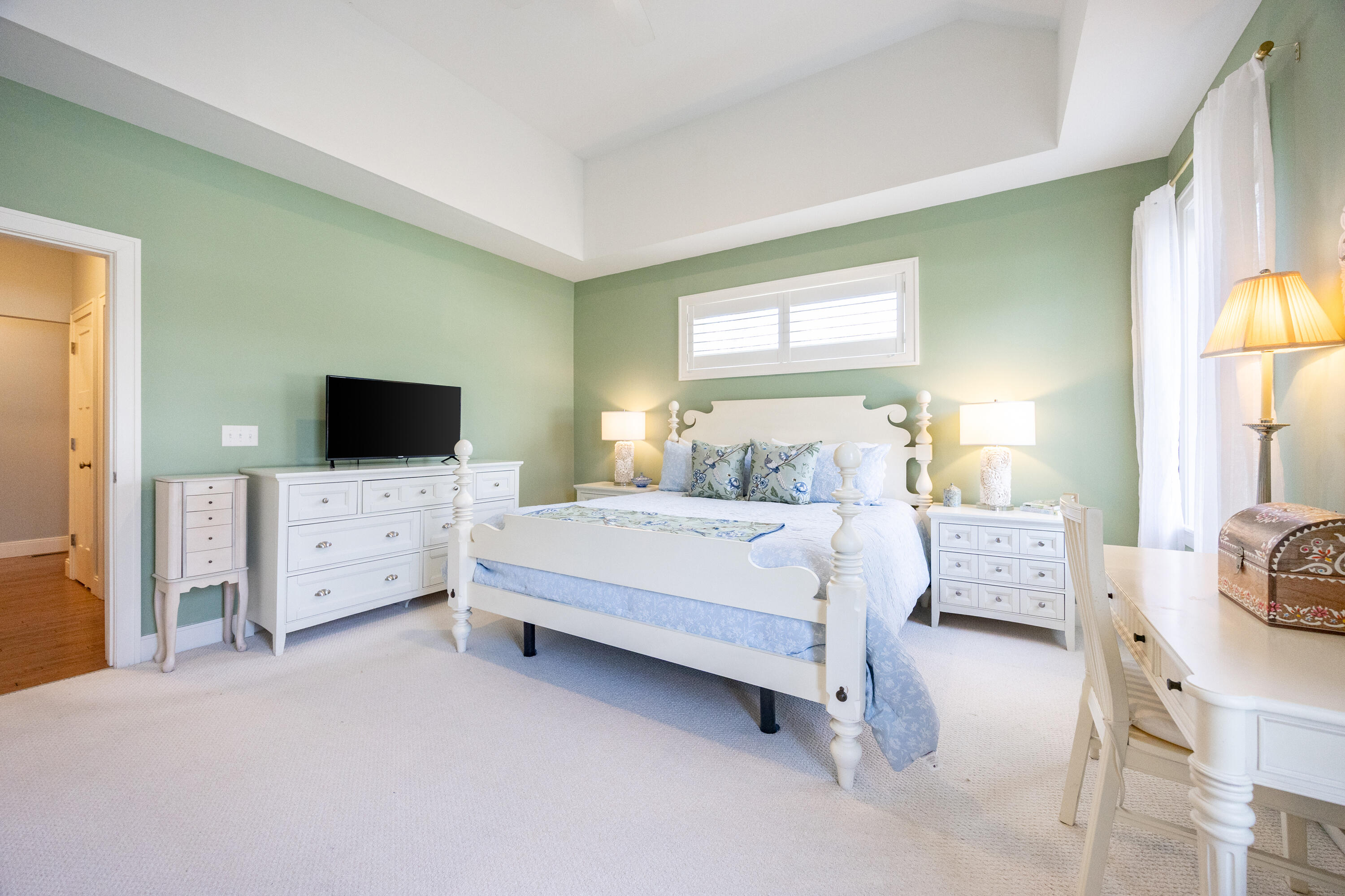 8 Grover Avenue Property Photo 14