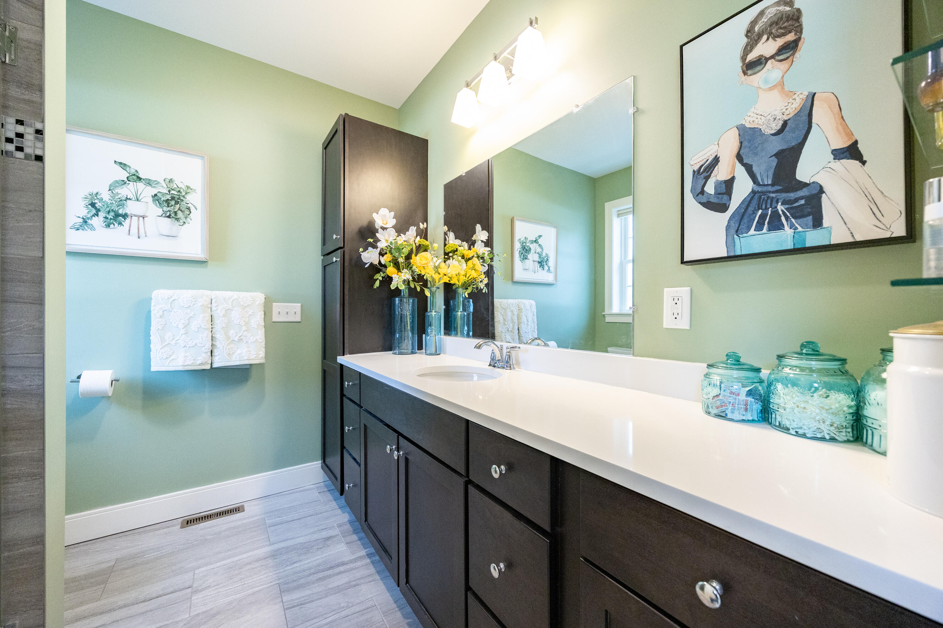 8 Grover Avenue Property Photo 17