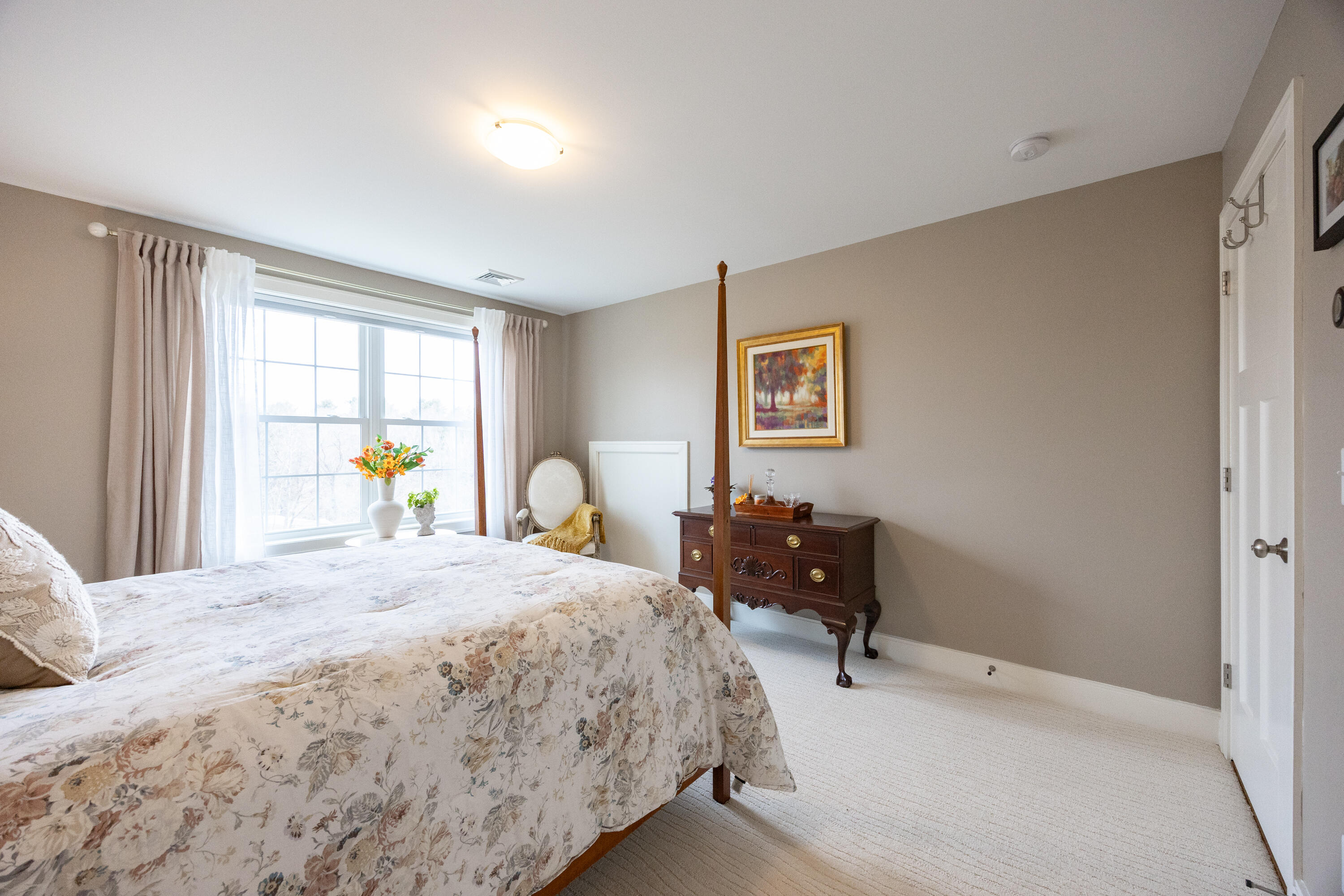 8 Grover Avenue Property Photo 23