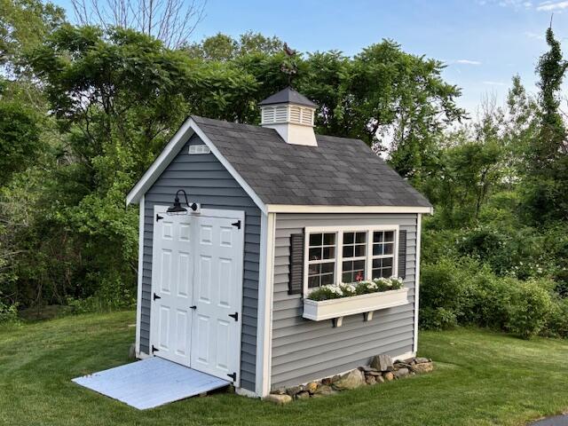 8 Grover Avenue Property Photo 32