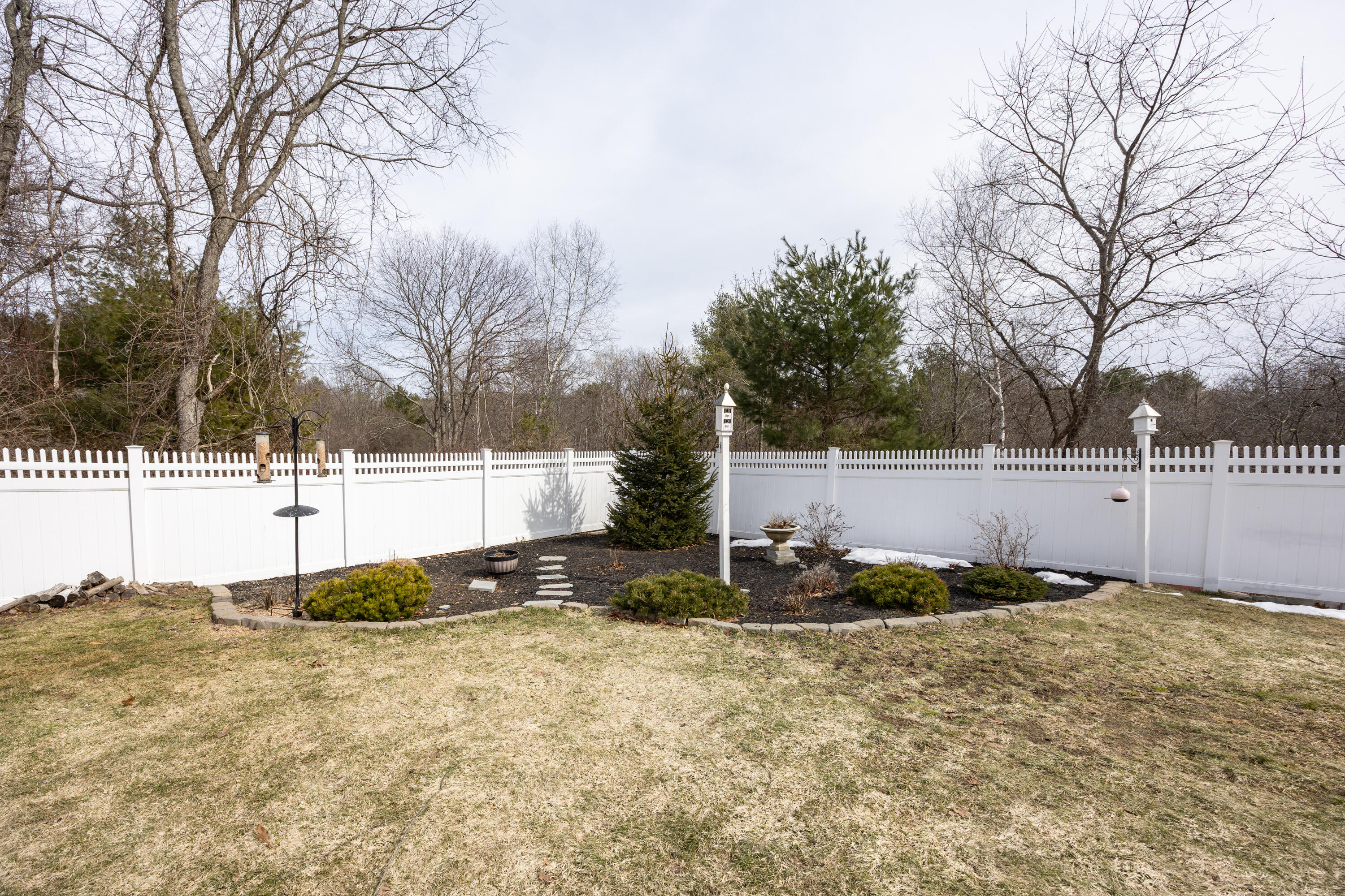 8 Grover Avenue Property Photo 35