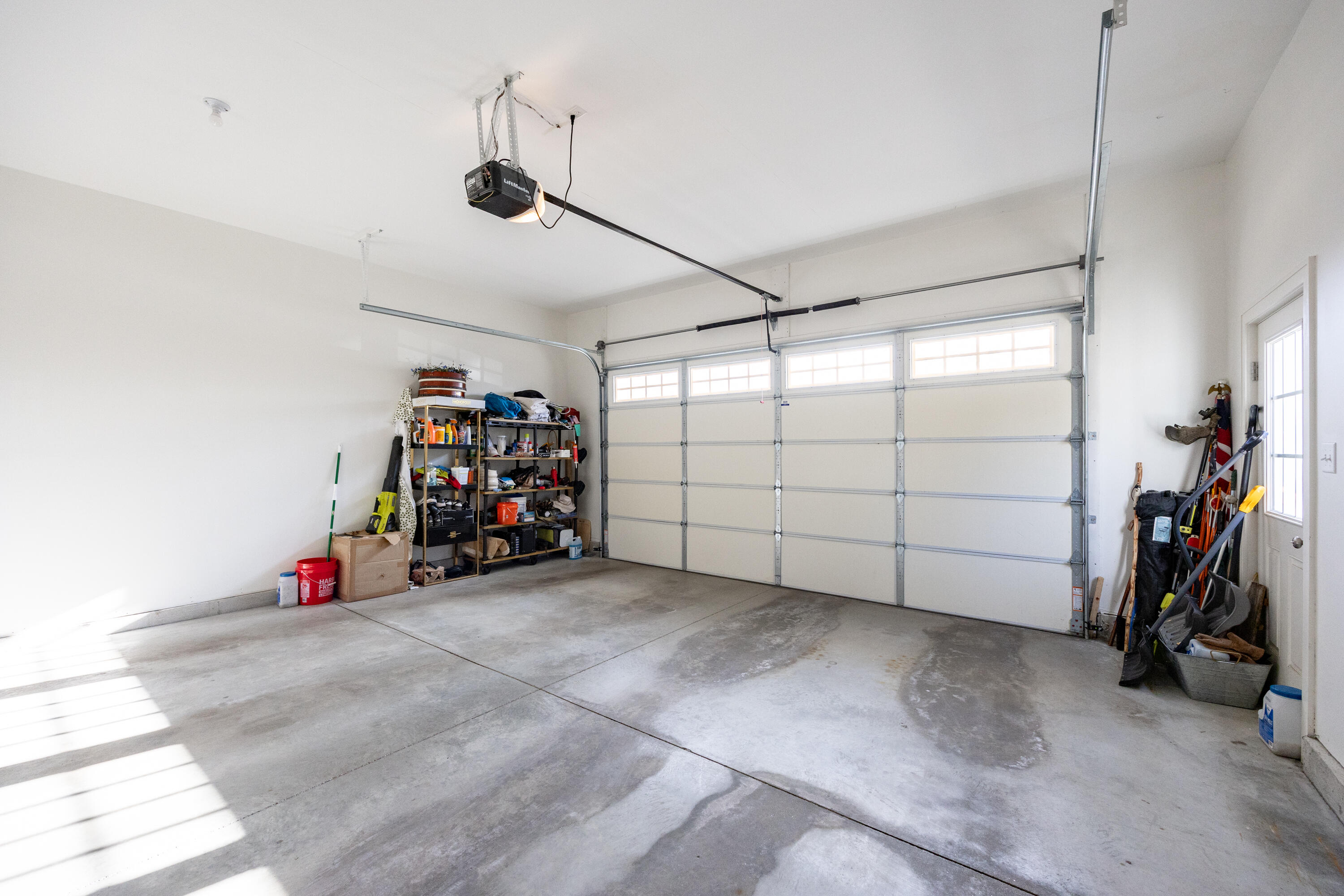 8 Grover Avenue Property Photo 41