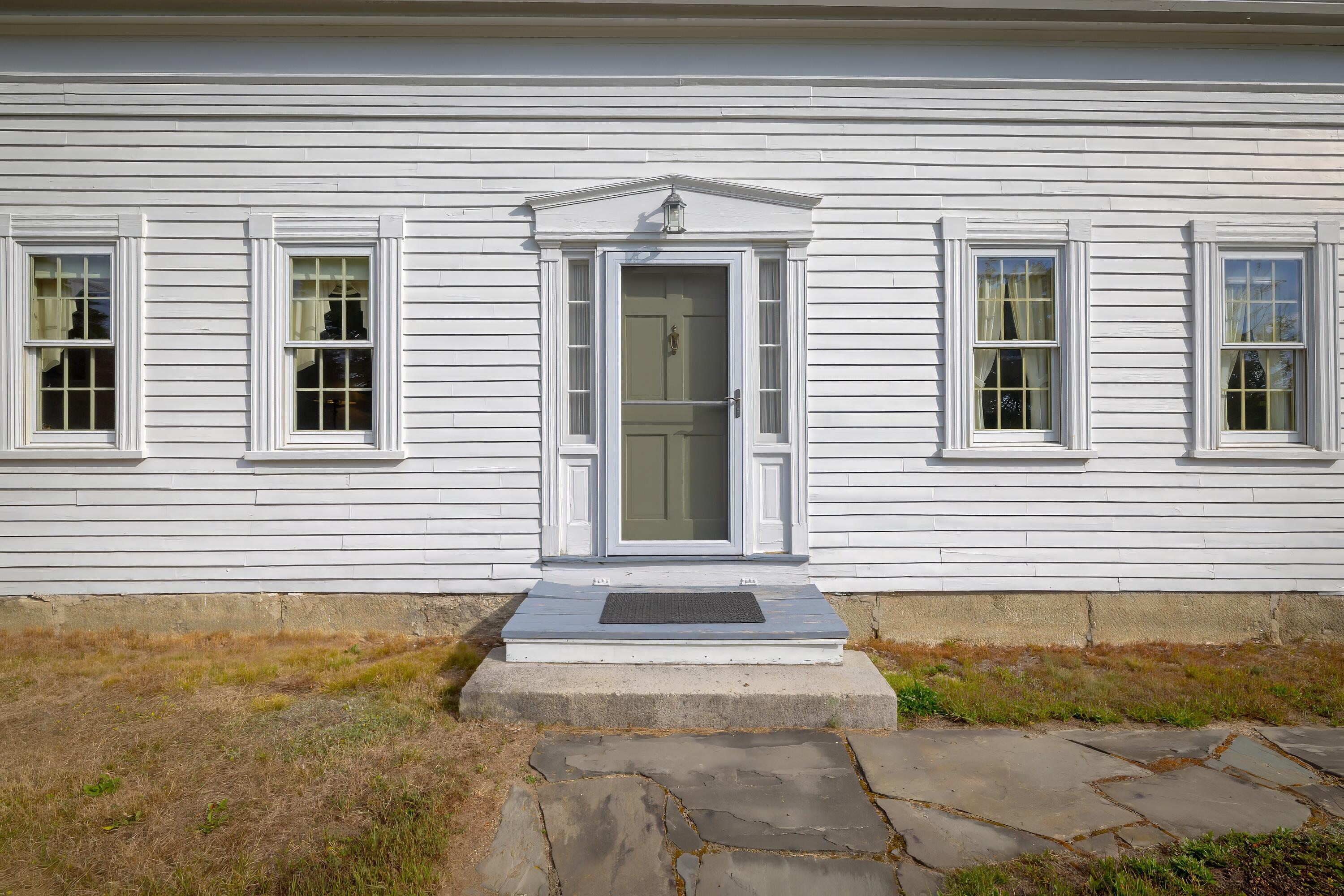 200 Surry Road Property Photo 5
