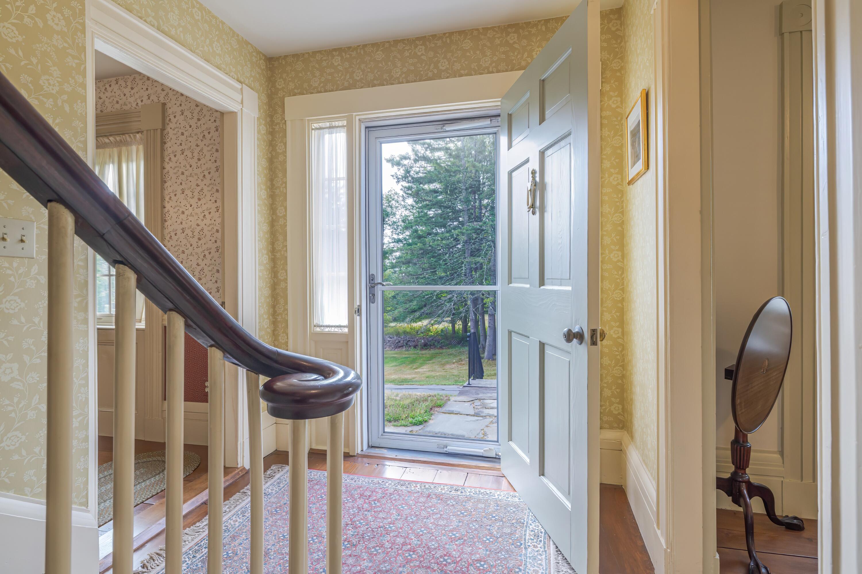 200 Surry Road Property Photo 6