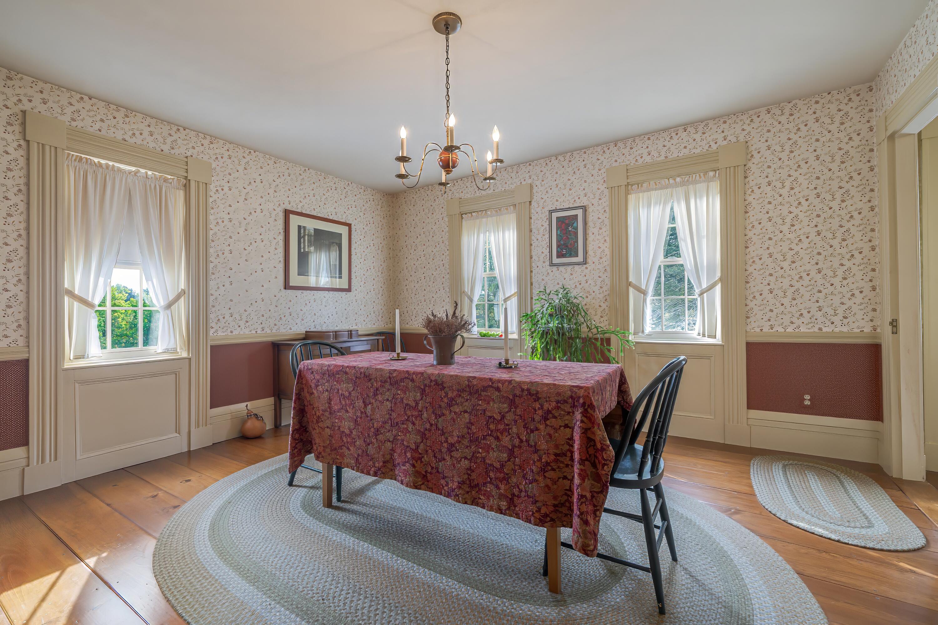 200 Surry Road Property Photo 13