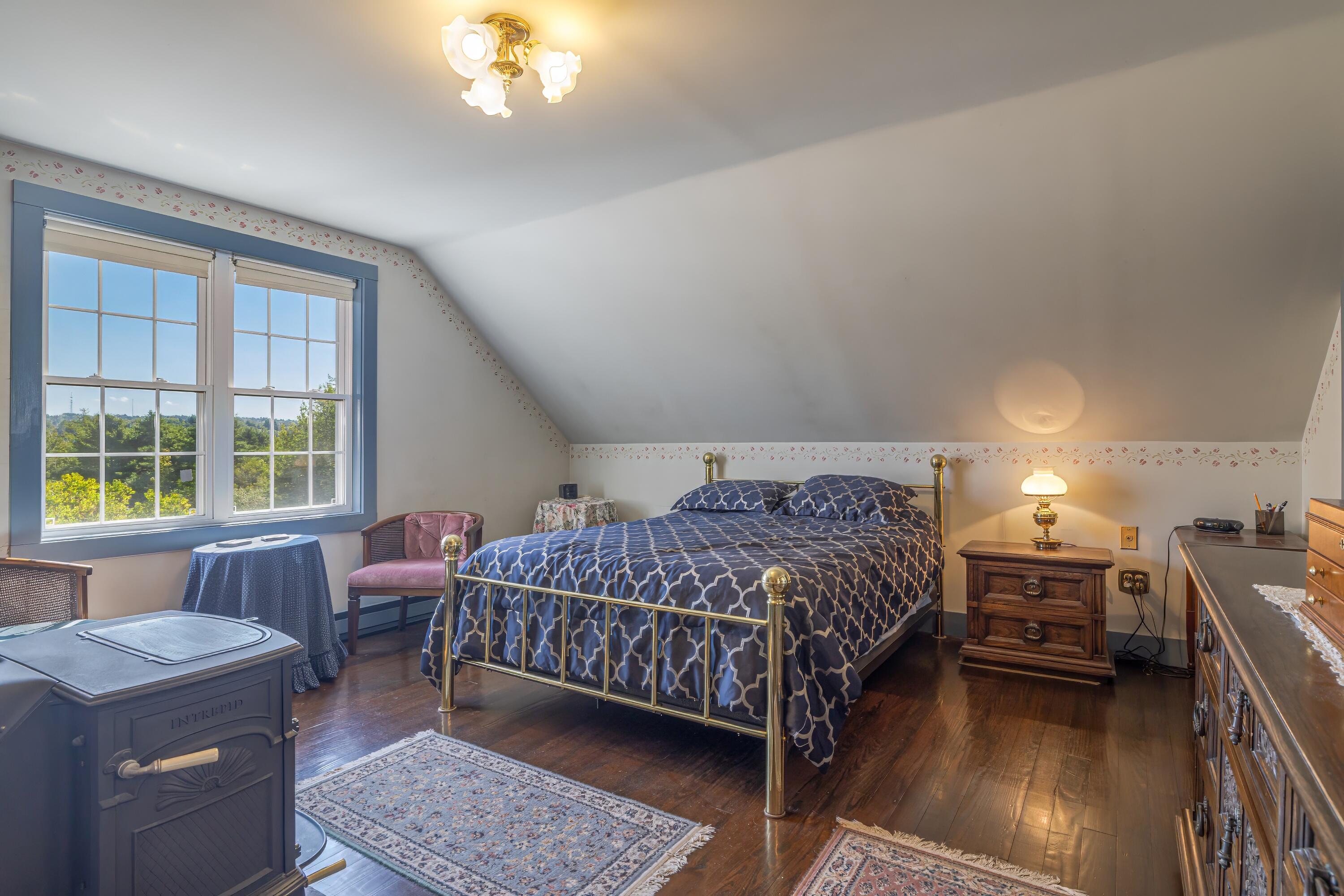 200 Surry Road Property Photo 25