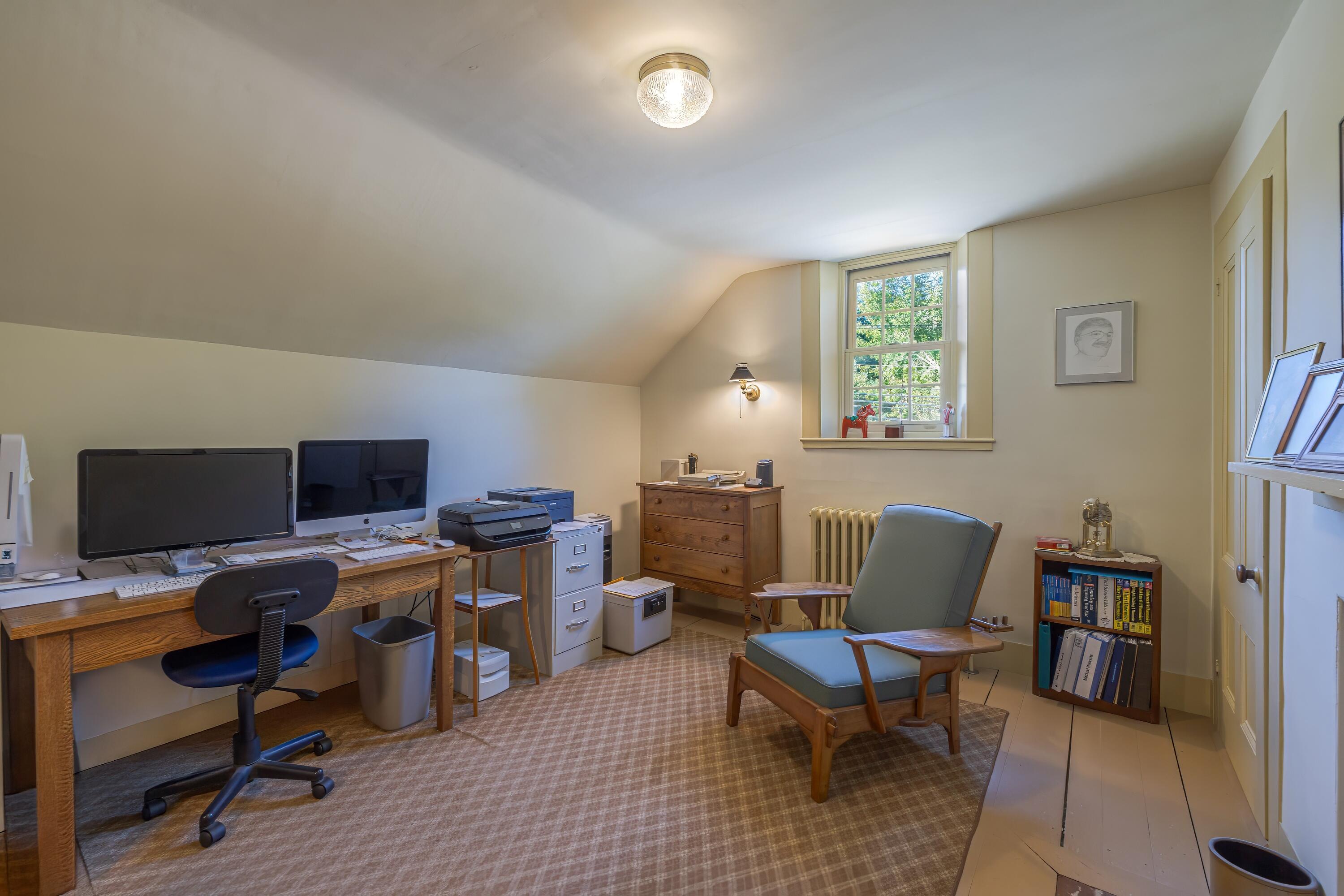 200 Surry Road Property Photo 28