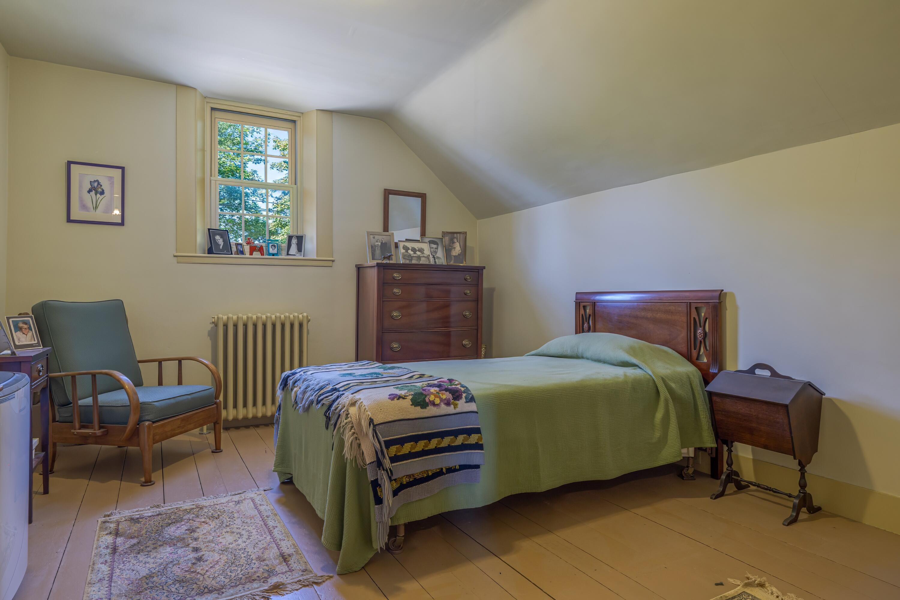 200 Surry Road Property Photo 30