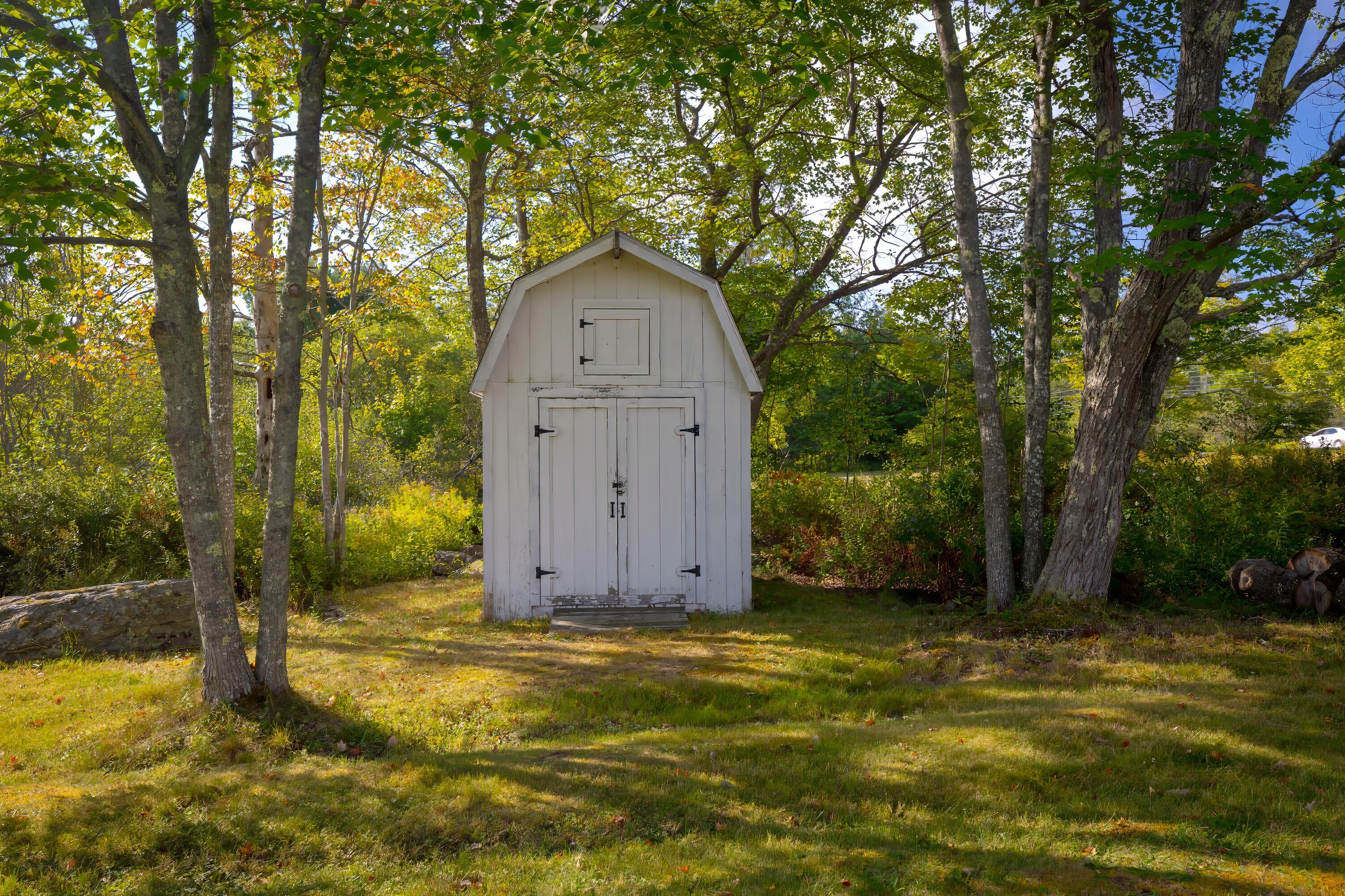 200 Surry Road Property Photo 35