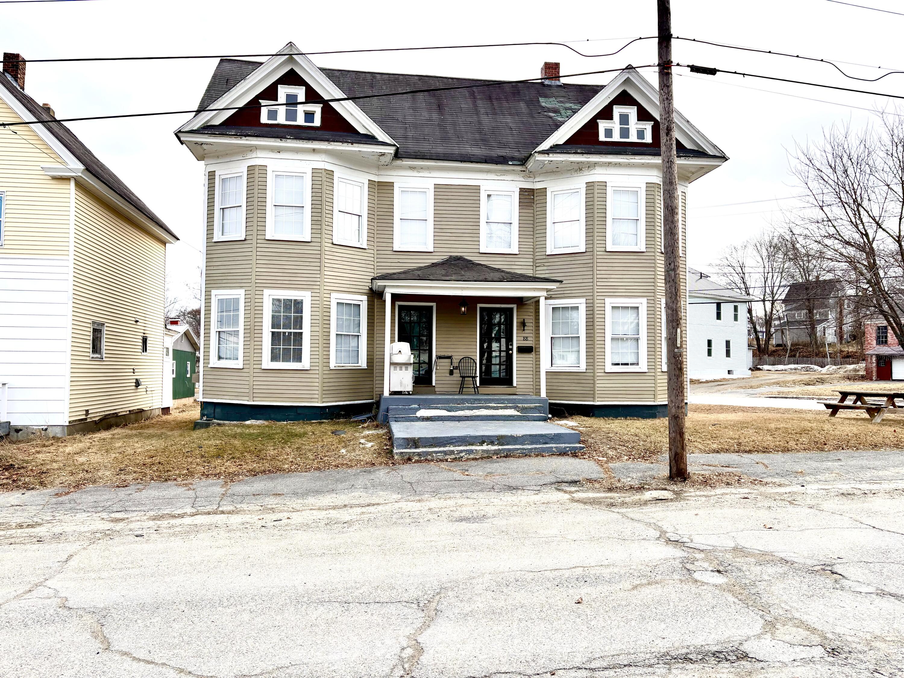 88 Pine Street Property Photo 1