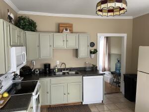 88 Pine Street Property Photo 8