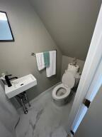 88 Pine Street Property Photo 31