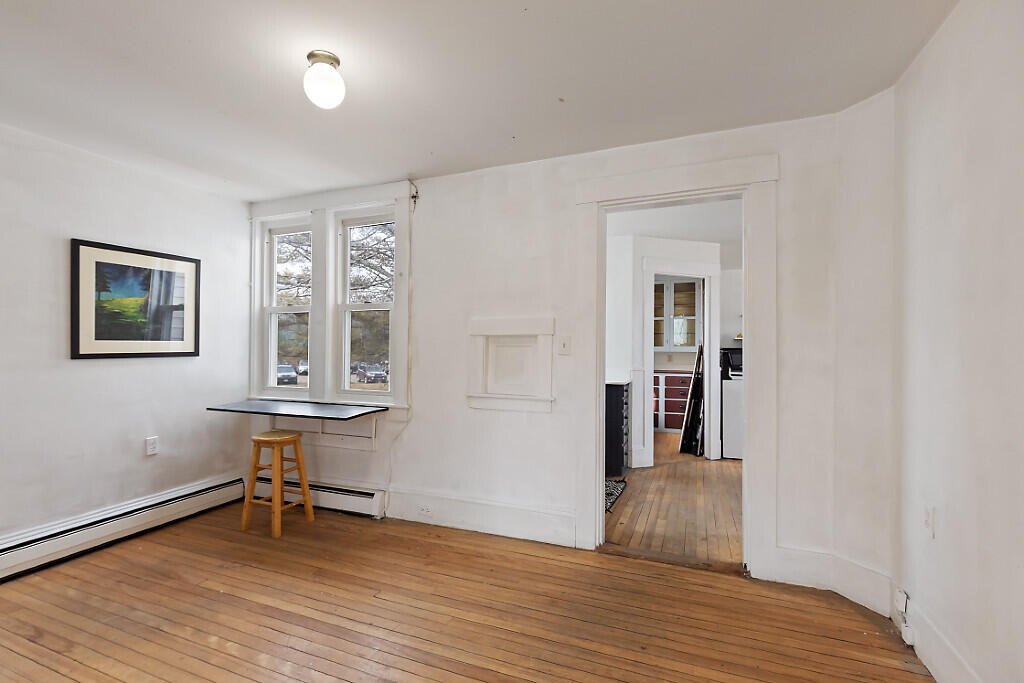 903 Western Avenue Property Photo 15