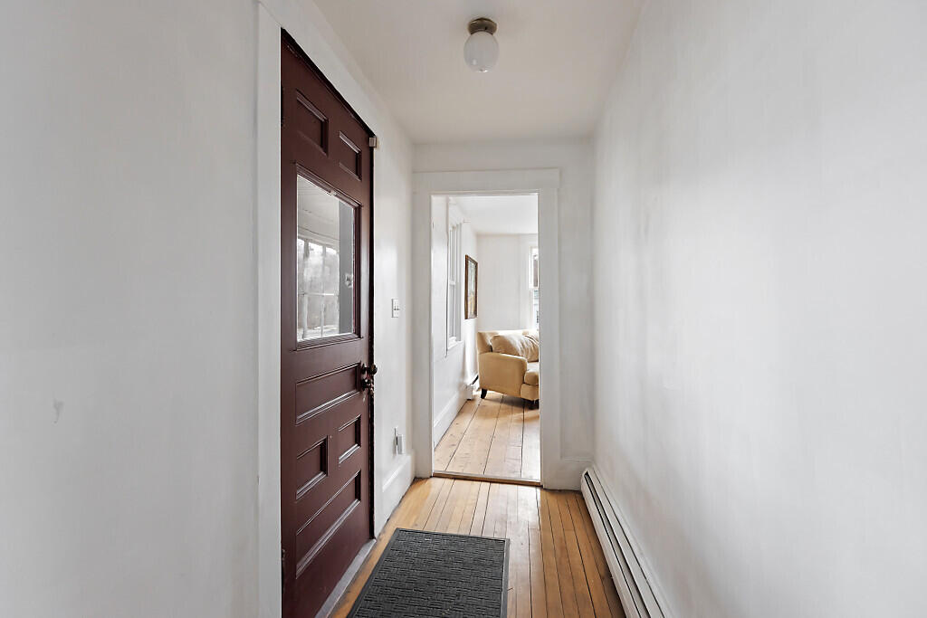 903 Western Avenue Property Photo 20