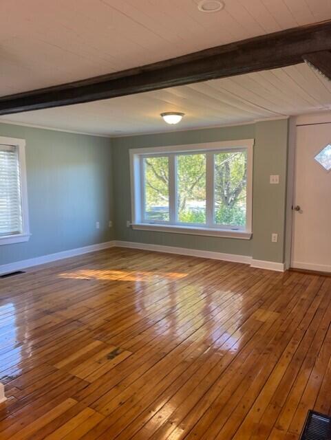 466 Main Street Property Photo 18