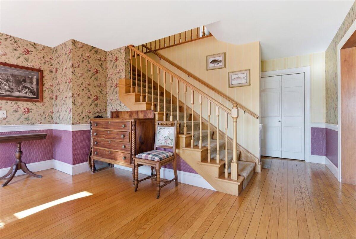 6 Stone Ridge Drive Property Photo 13