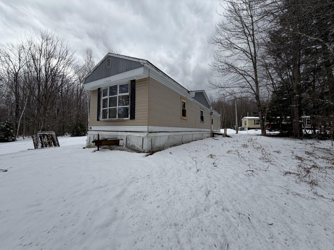 76 U.s. 2 West Route Property Photo 20