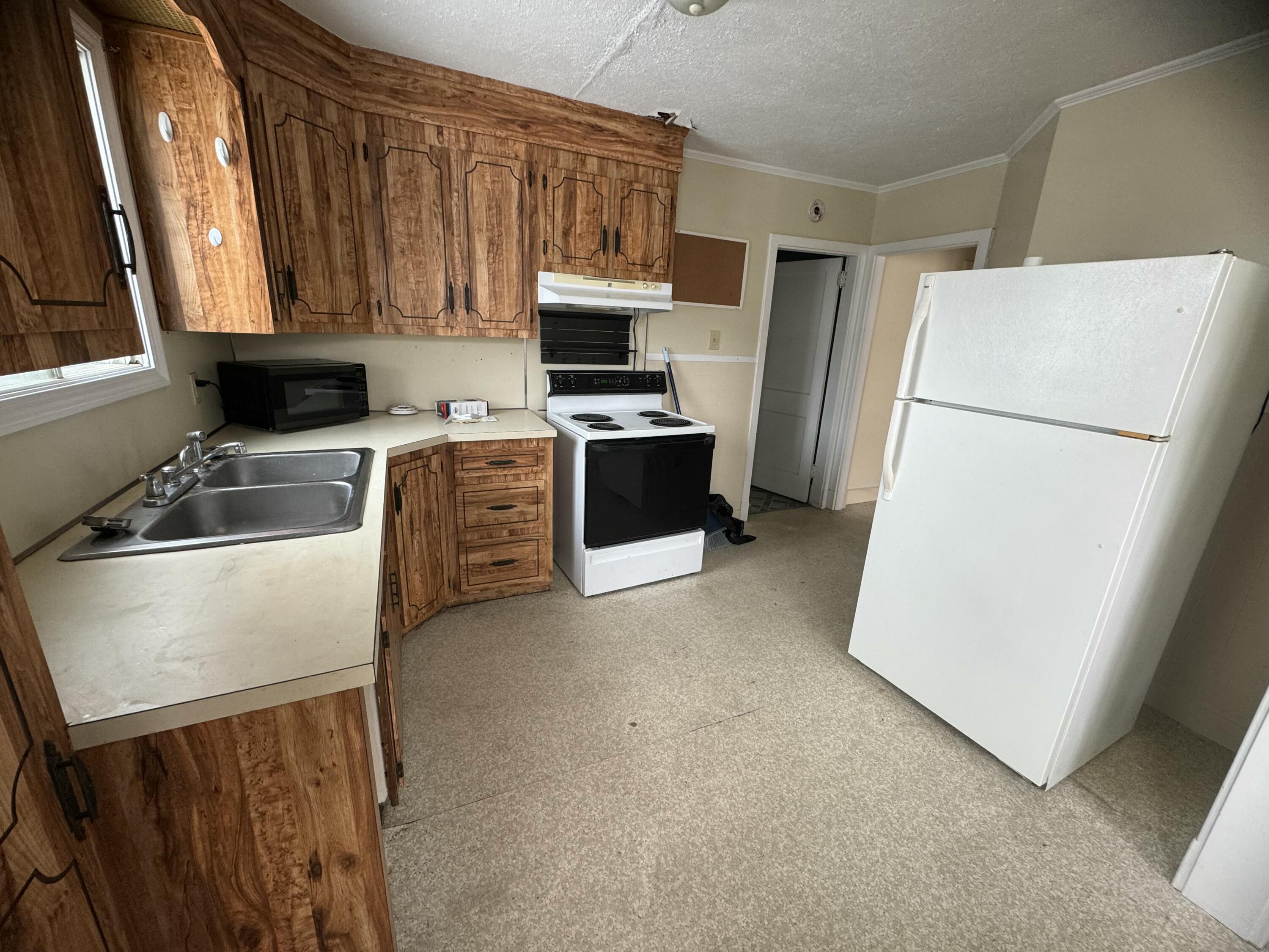 334 Main Street Property Photo 37