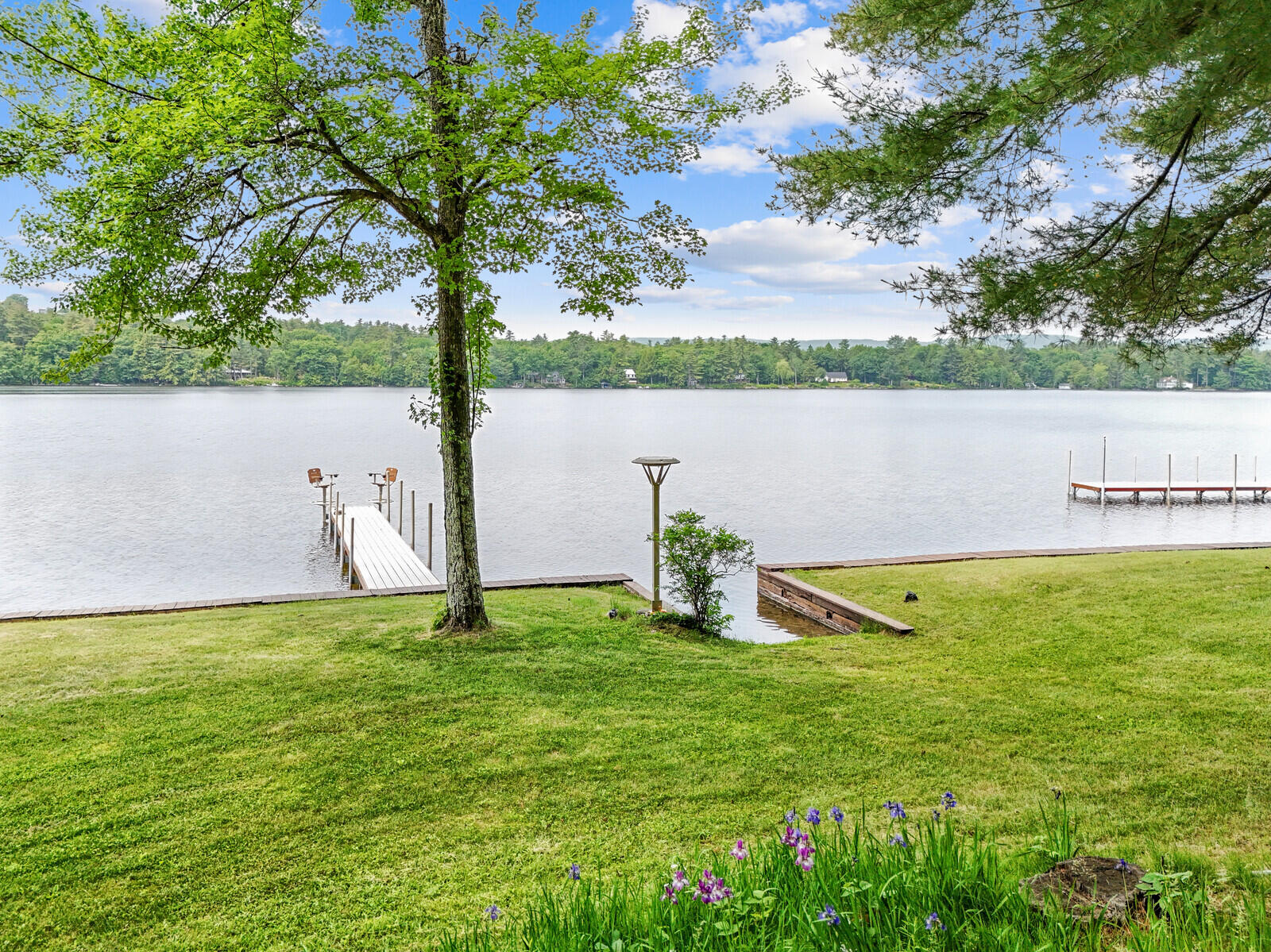 60 Abena Shore Property Photo 1