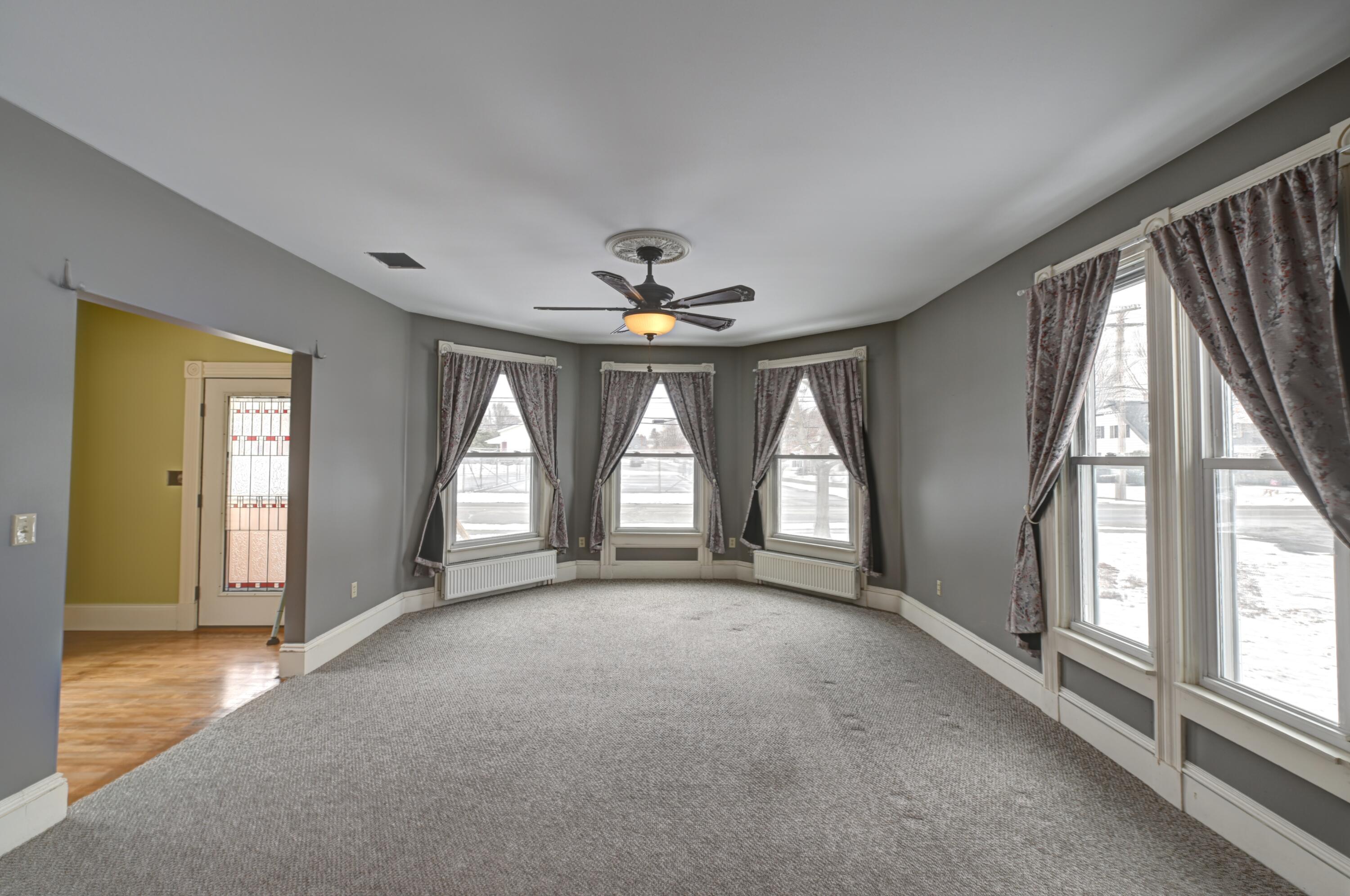 34 Pleasant Street Property Photo 9
