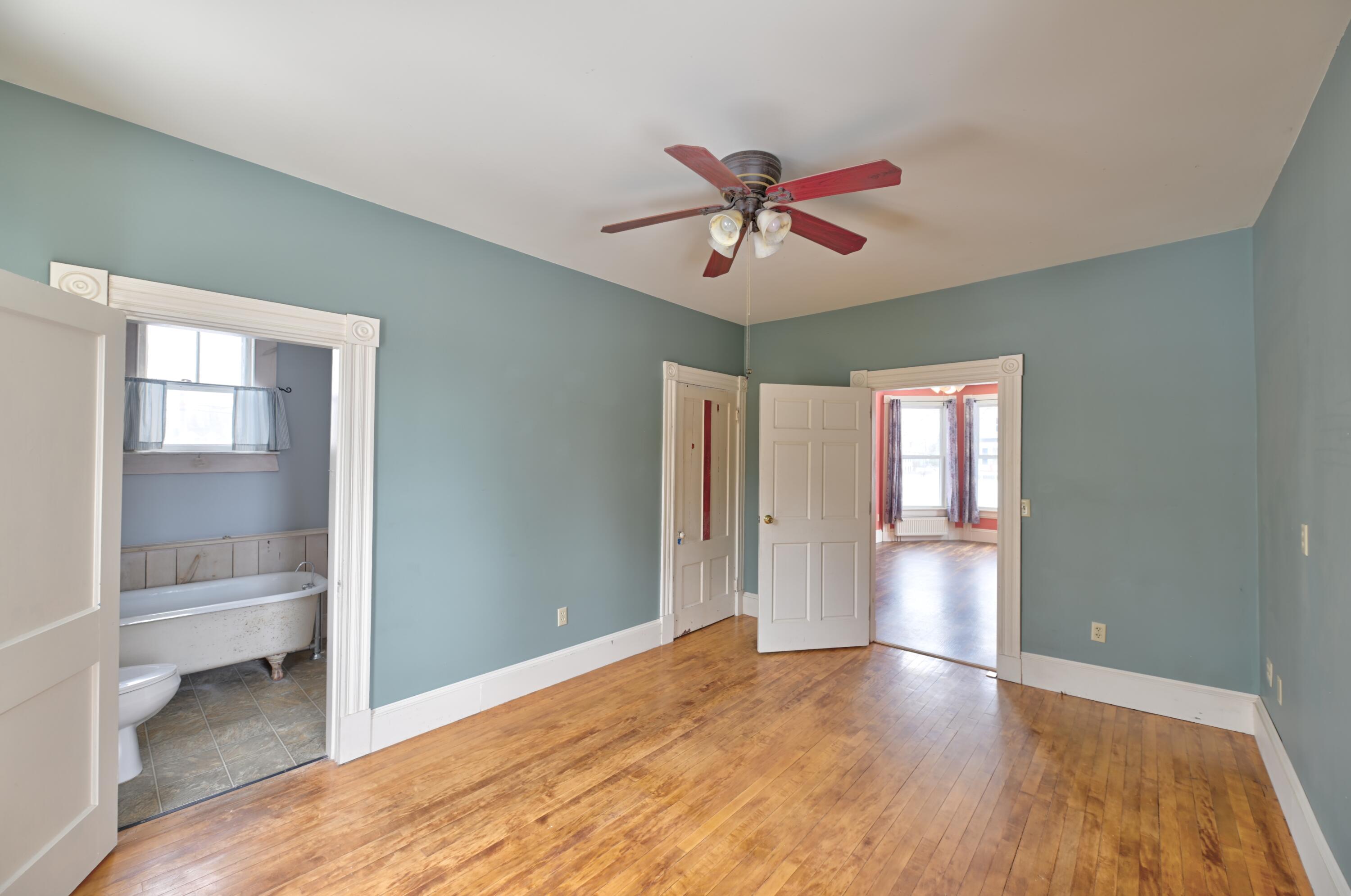 34 Pleasant Street Property Photo 16