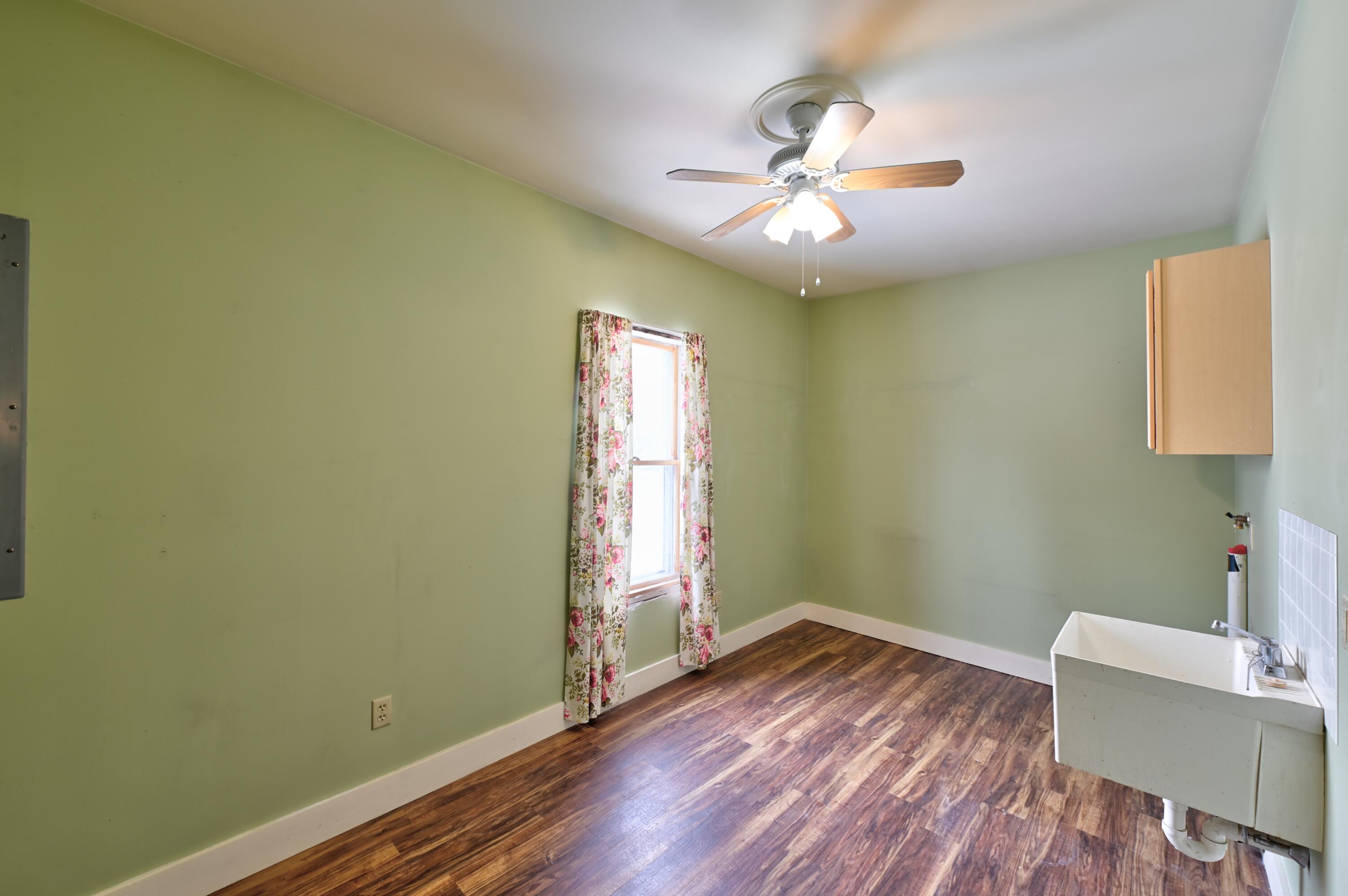 34 Pleasant Street Property Photo 32