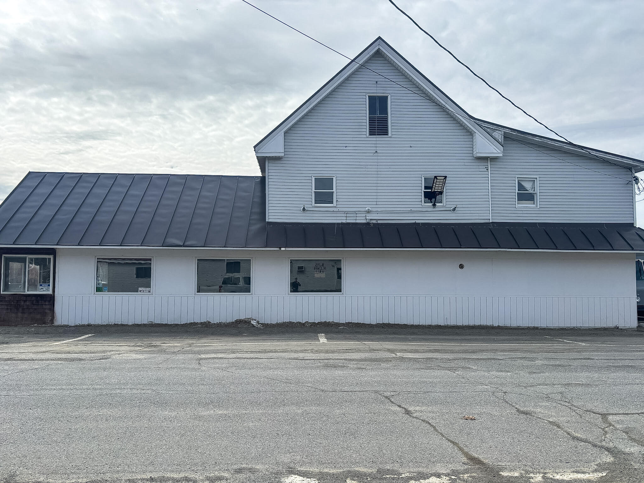 68 Railroad Avenue Property Photo 2