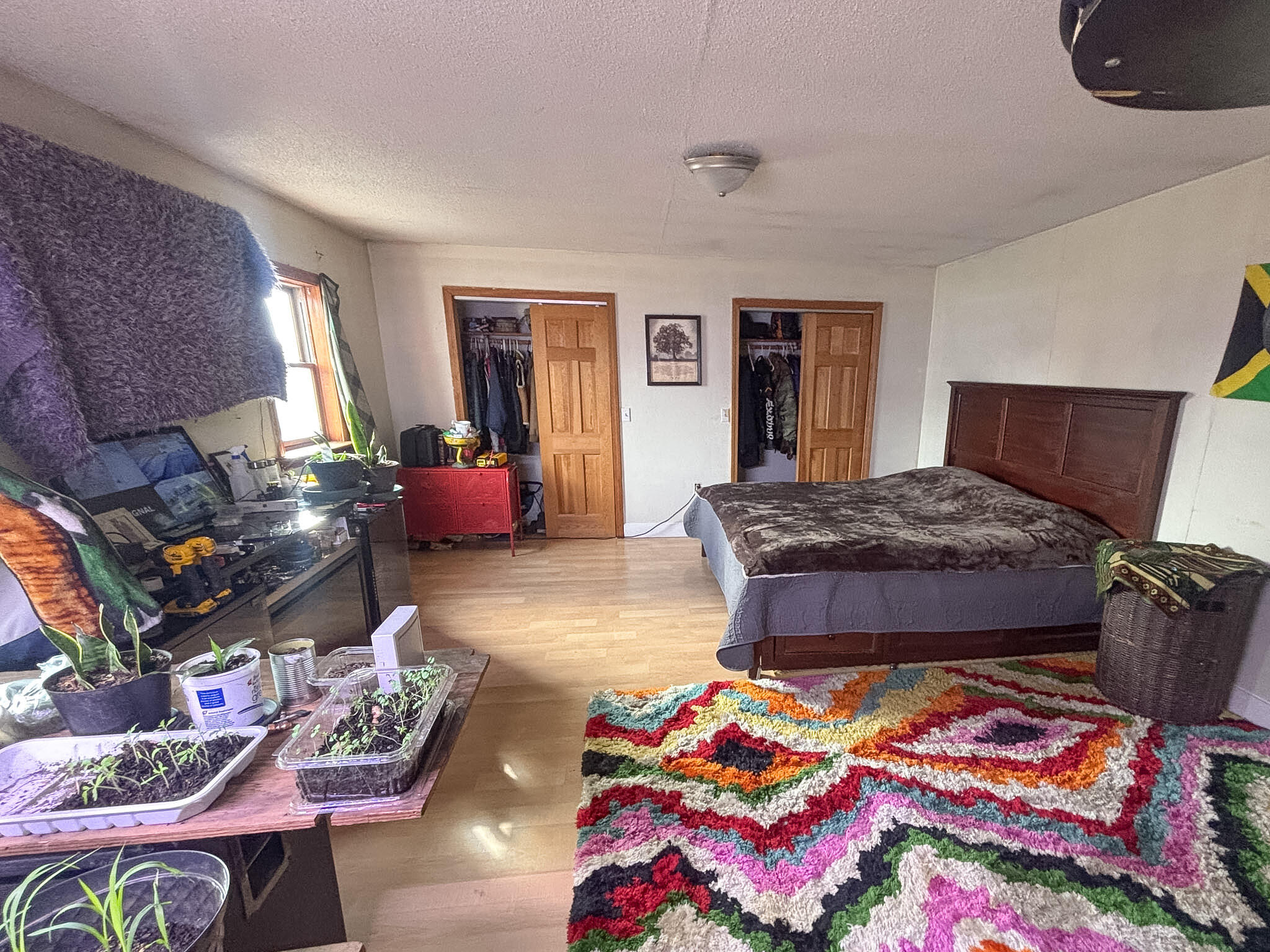 68 Railroad Avenue Property Photo 5