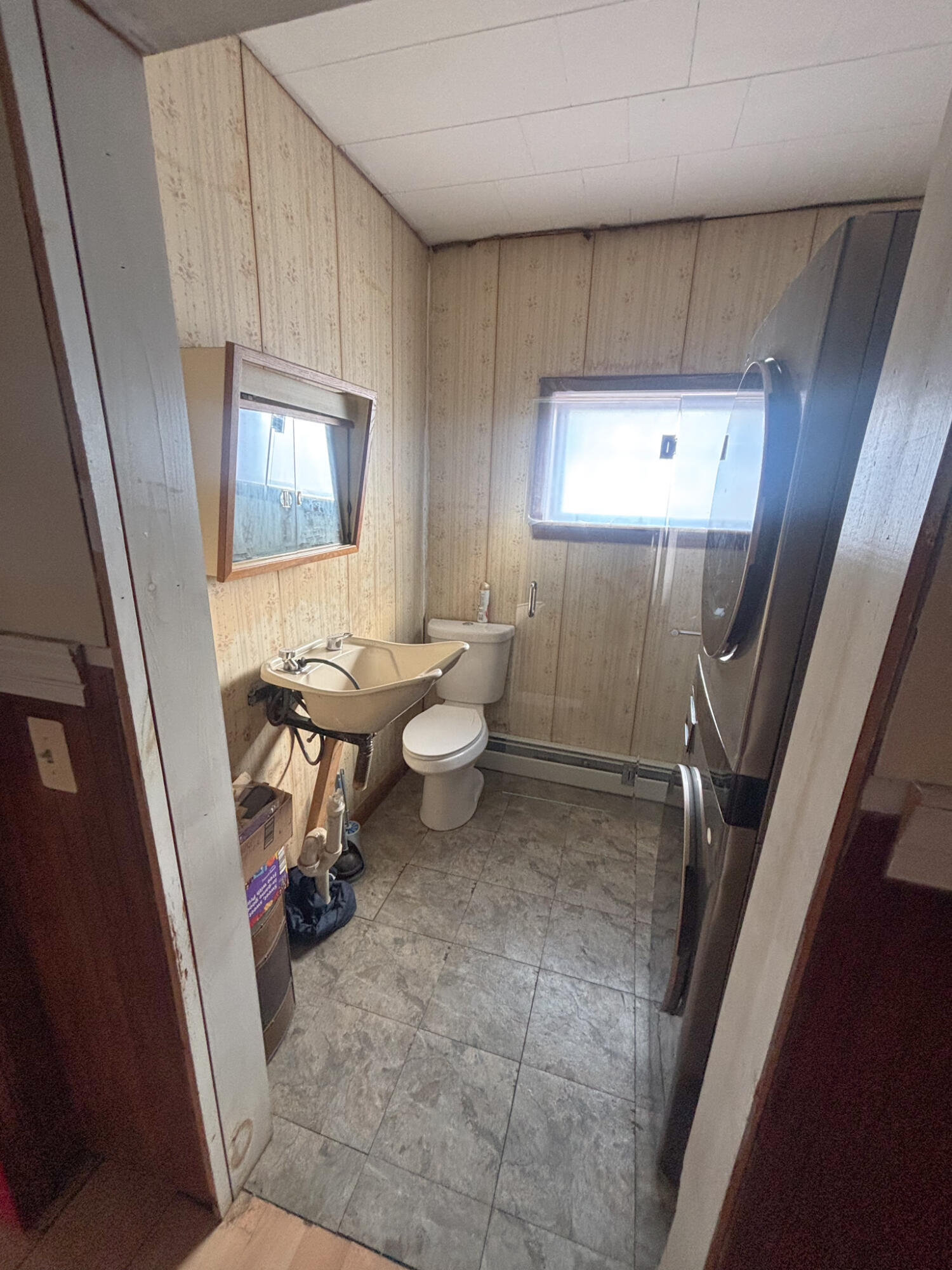 68 Railroad Avenue Property Photo 6