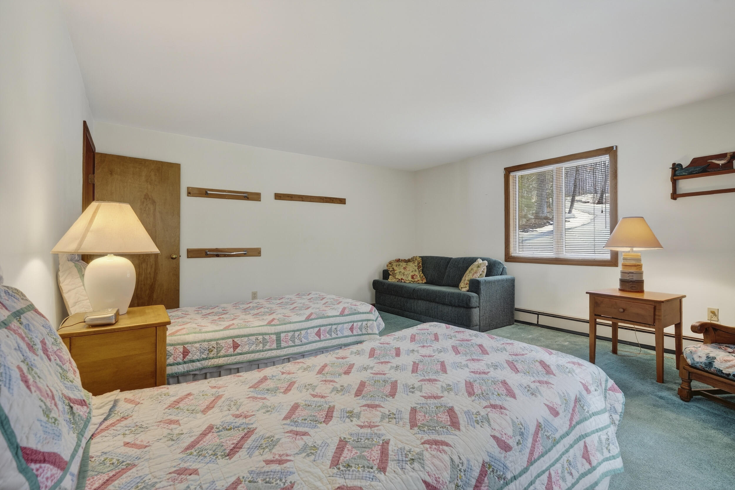 45 E Shore Drive Property Photo 28